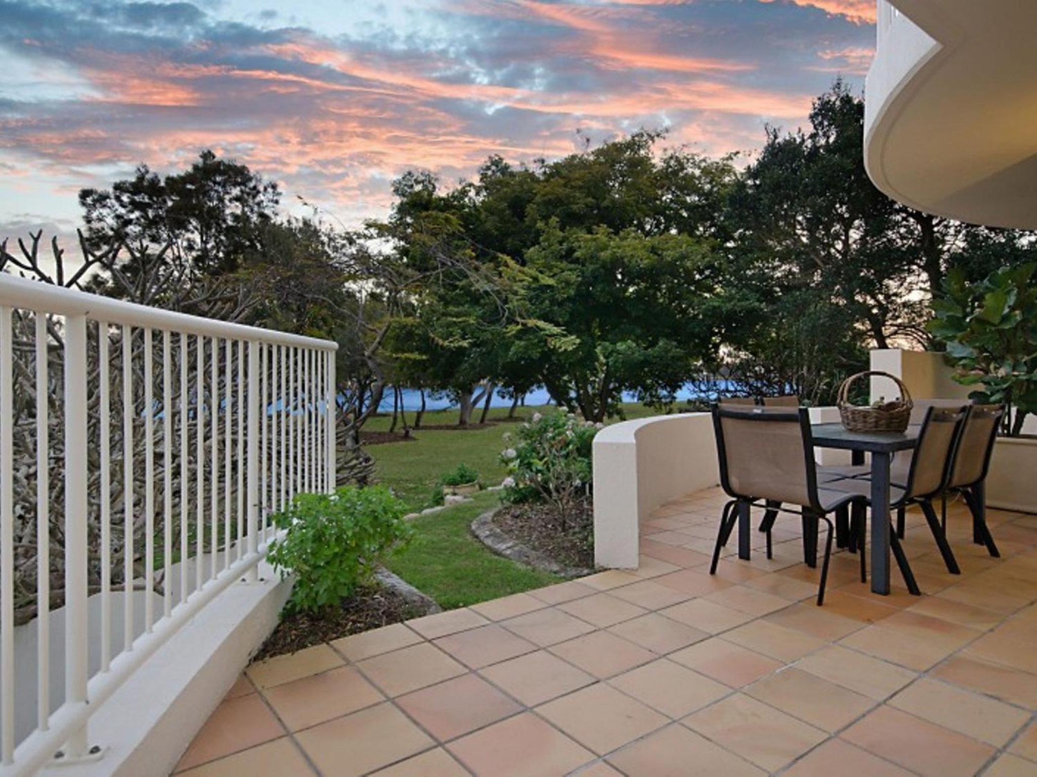 Mariner Cove 1 - Luxurious 2 BR on River by beach