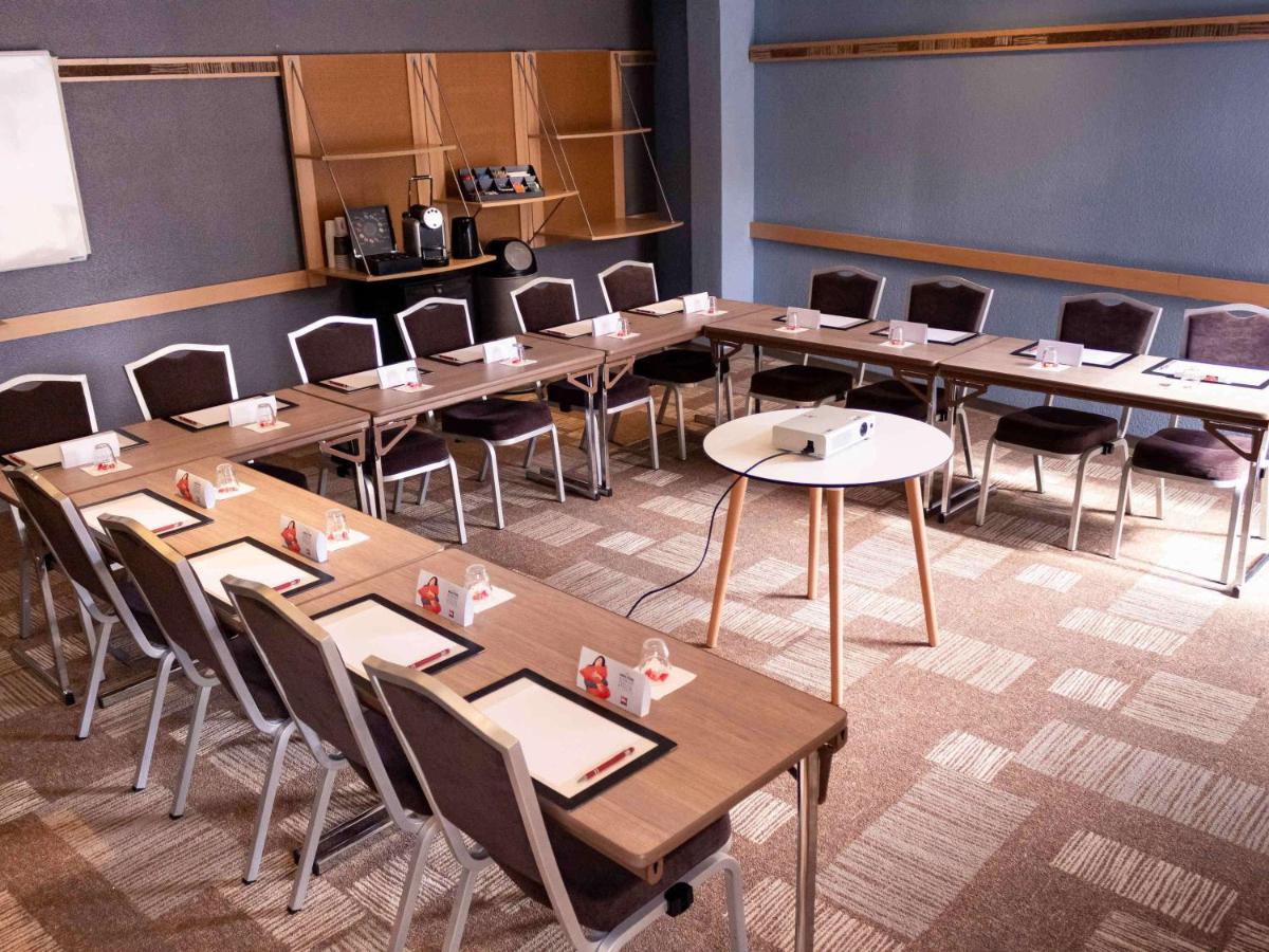 meeting room