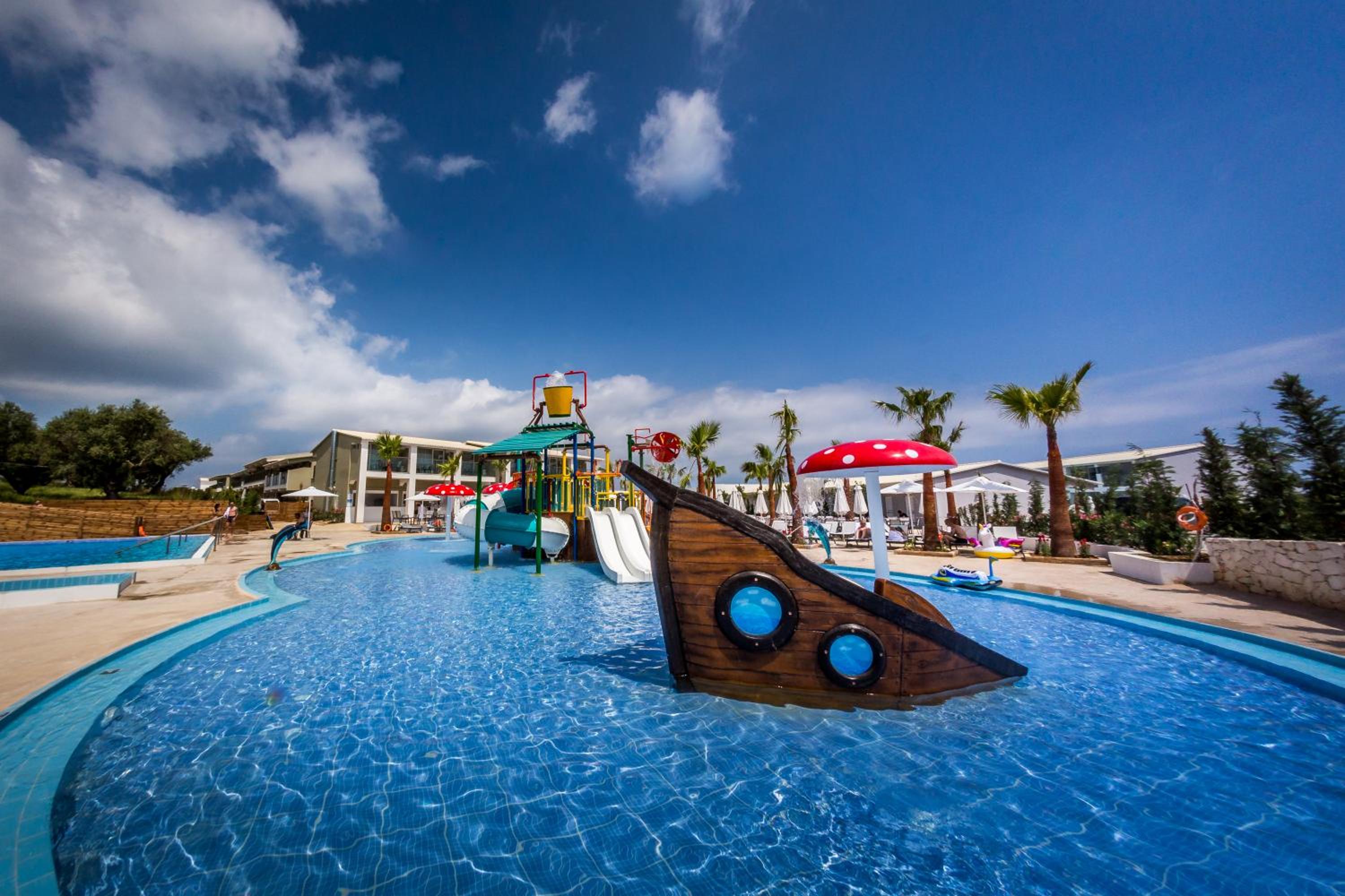 Caretta Paradise Resort & WaterPark