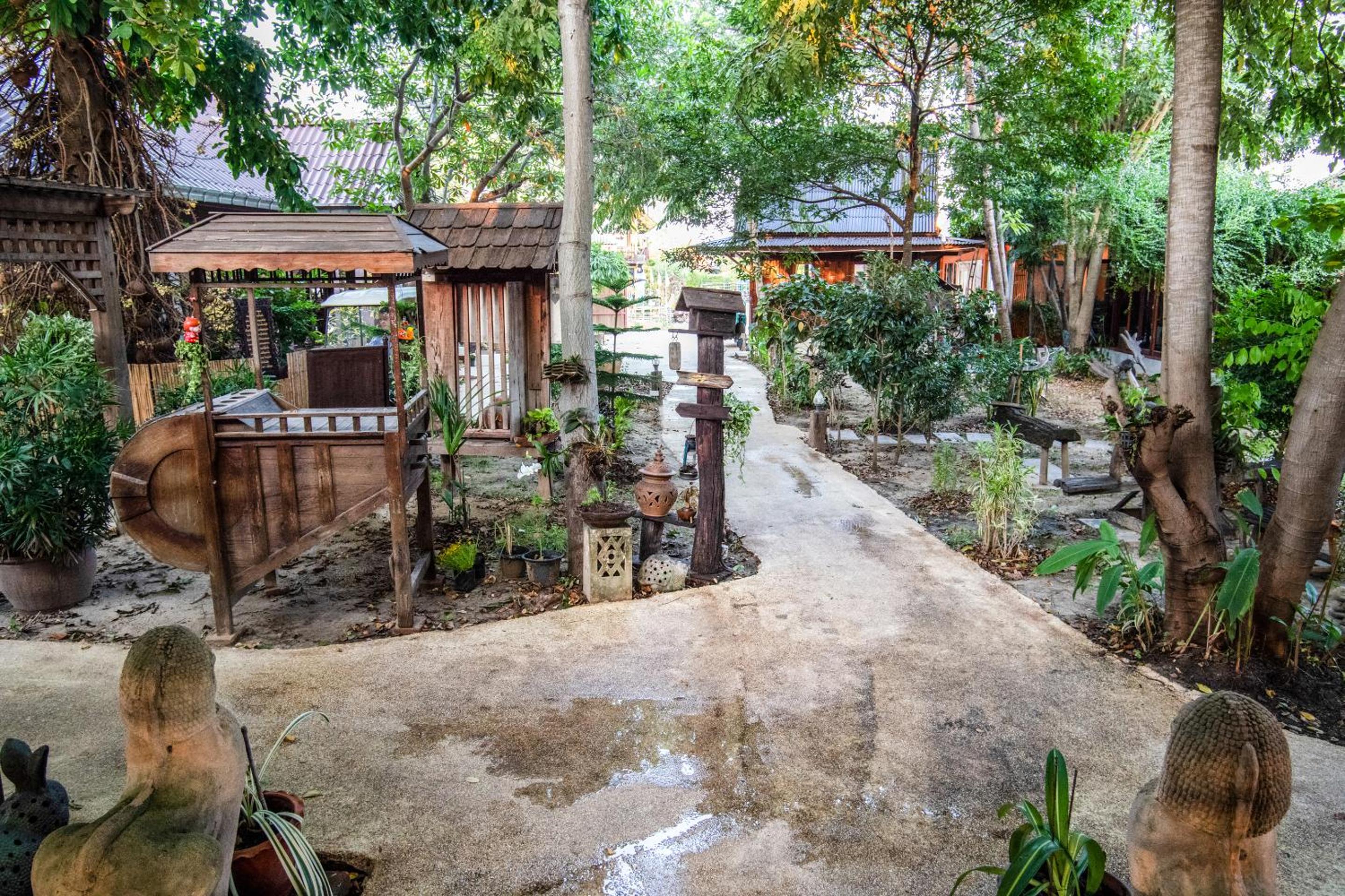 Pludhaya Resort & Spa