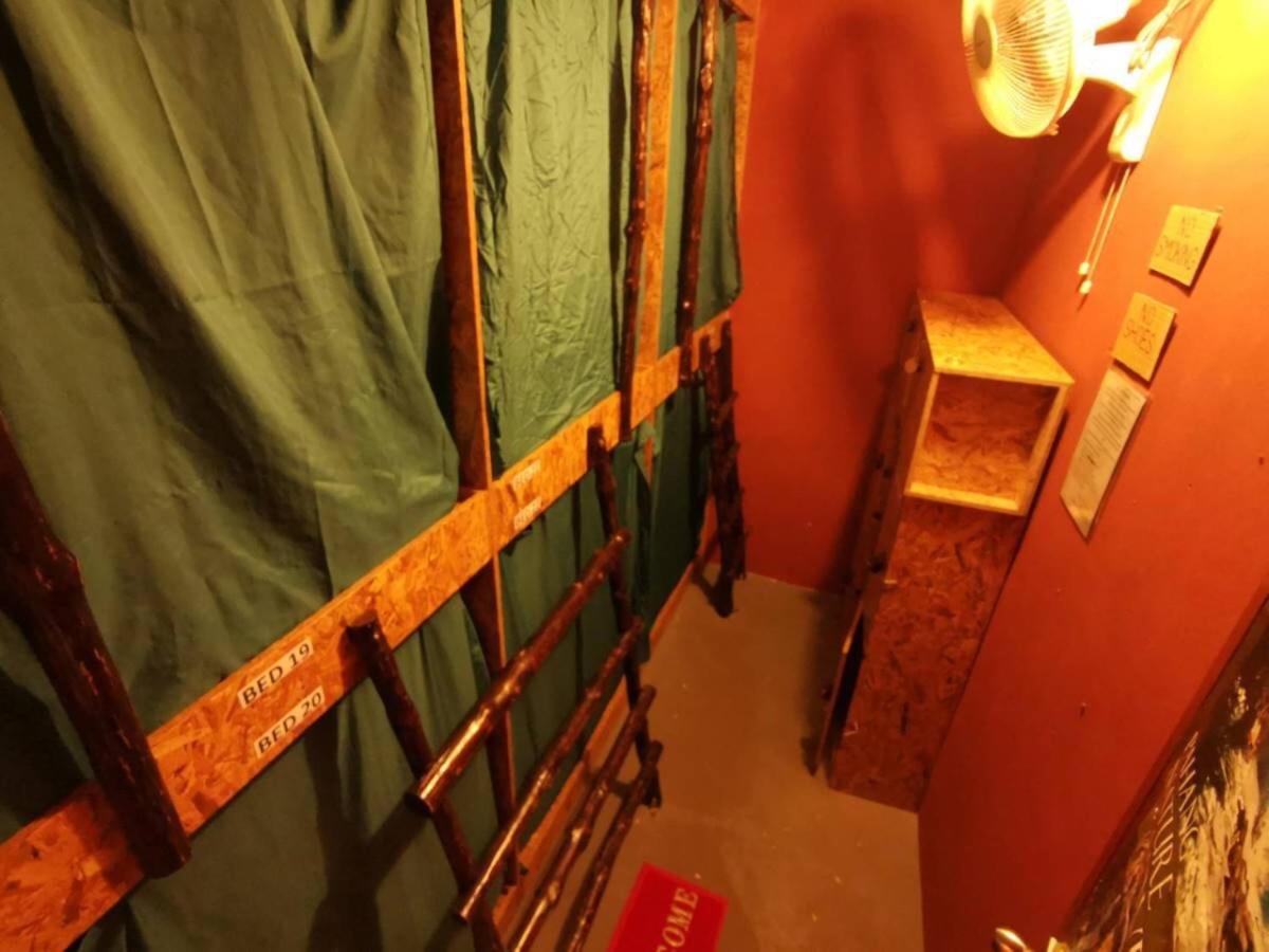 Photo 18