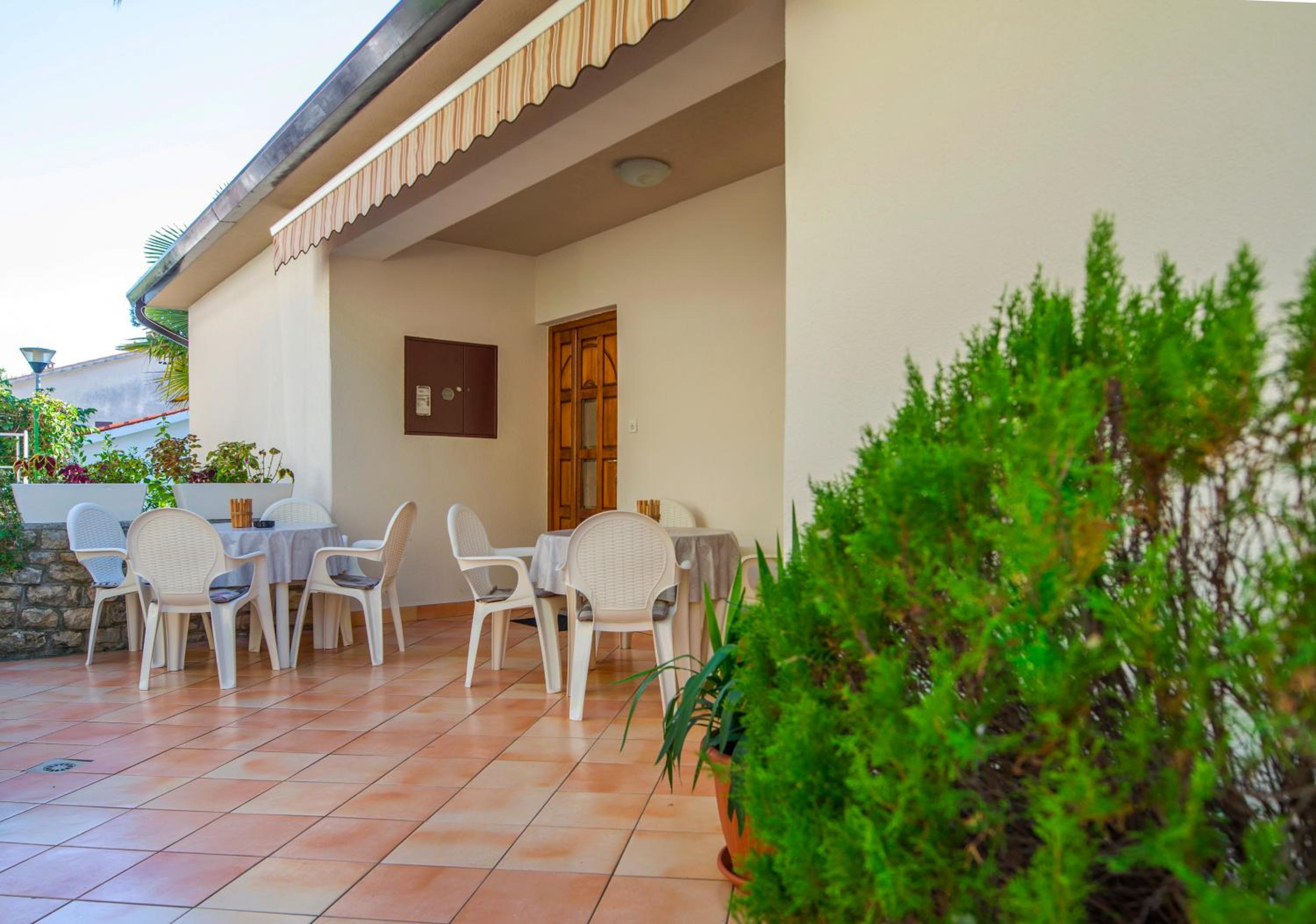 Apartment Bruna 653 view 5