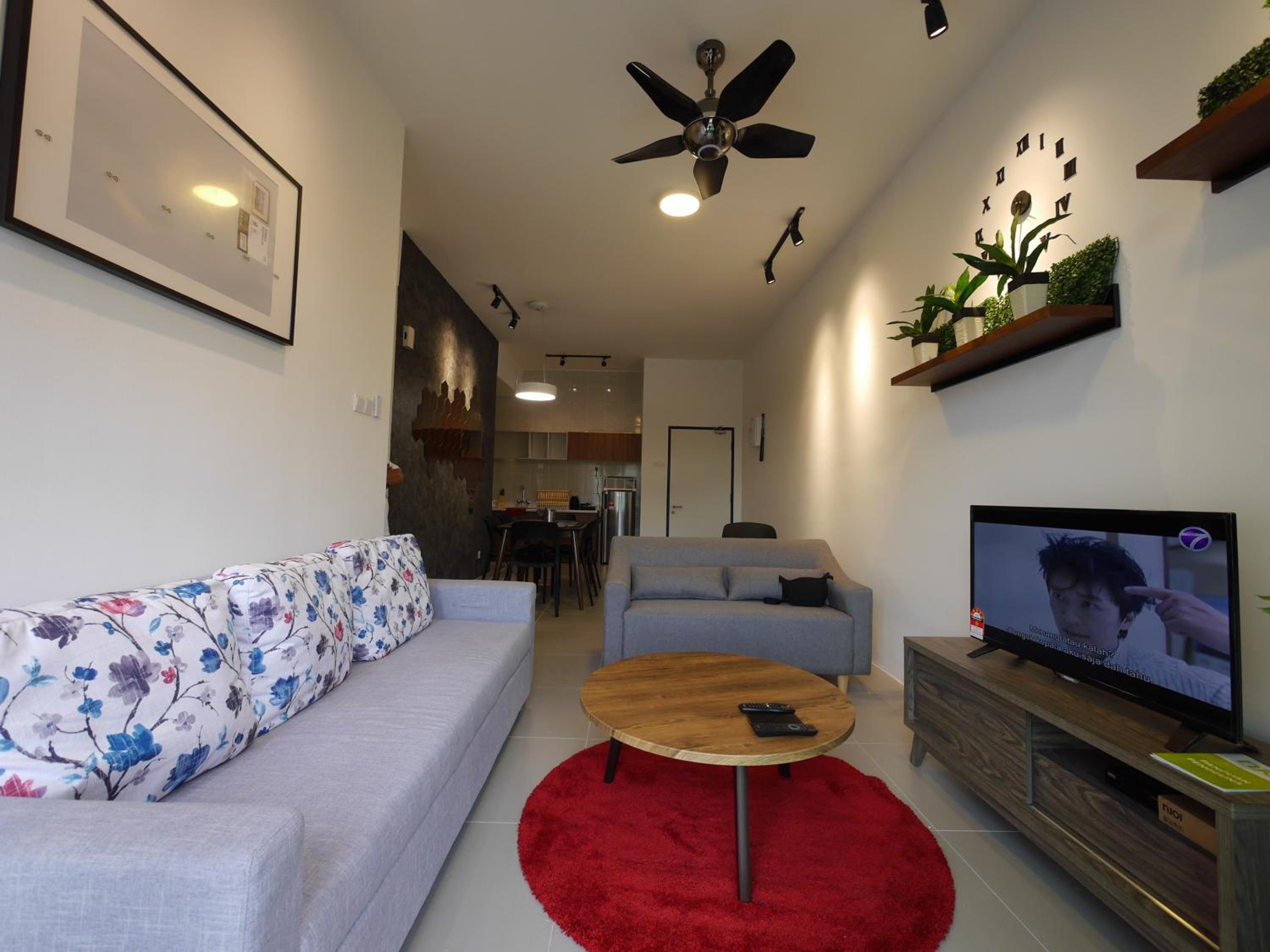 Play Residence at Golden Hills view 4