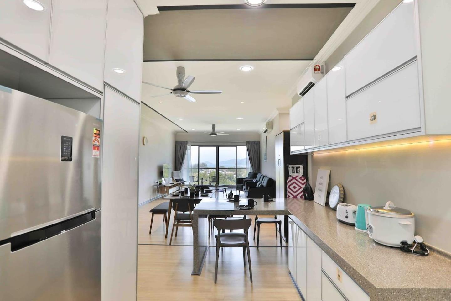 Seaview Suite 3BR The Loft Imago Kota Kinabalu by HayBay photo 3