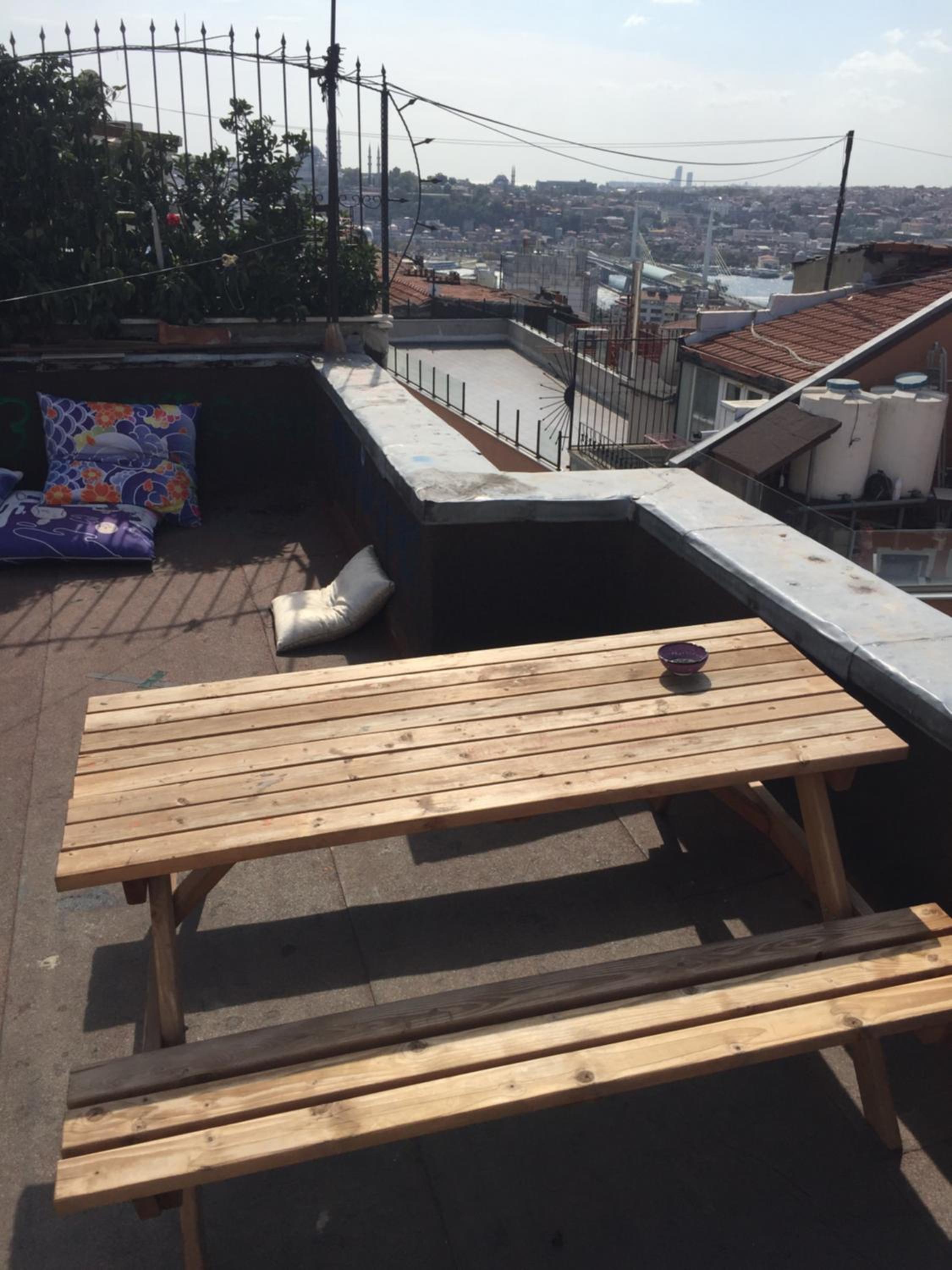 Ganbaru Tours - Flats in Galata