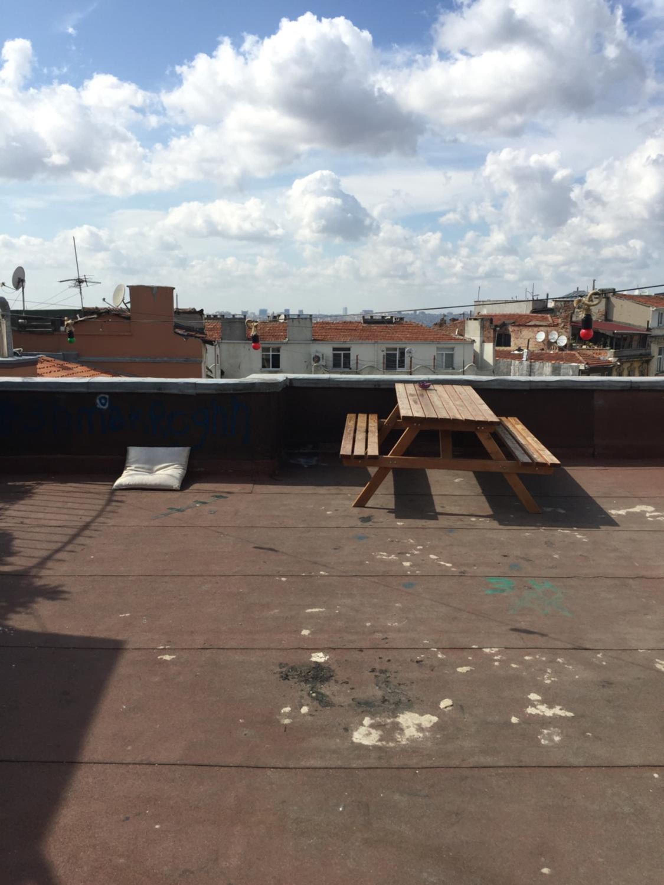 Ganbaru Tours - Flats in Galata