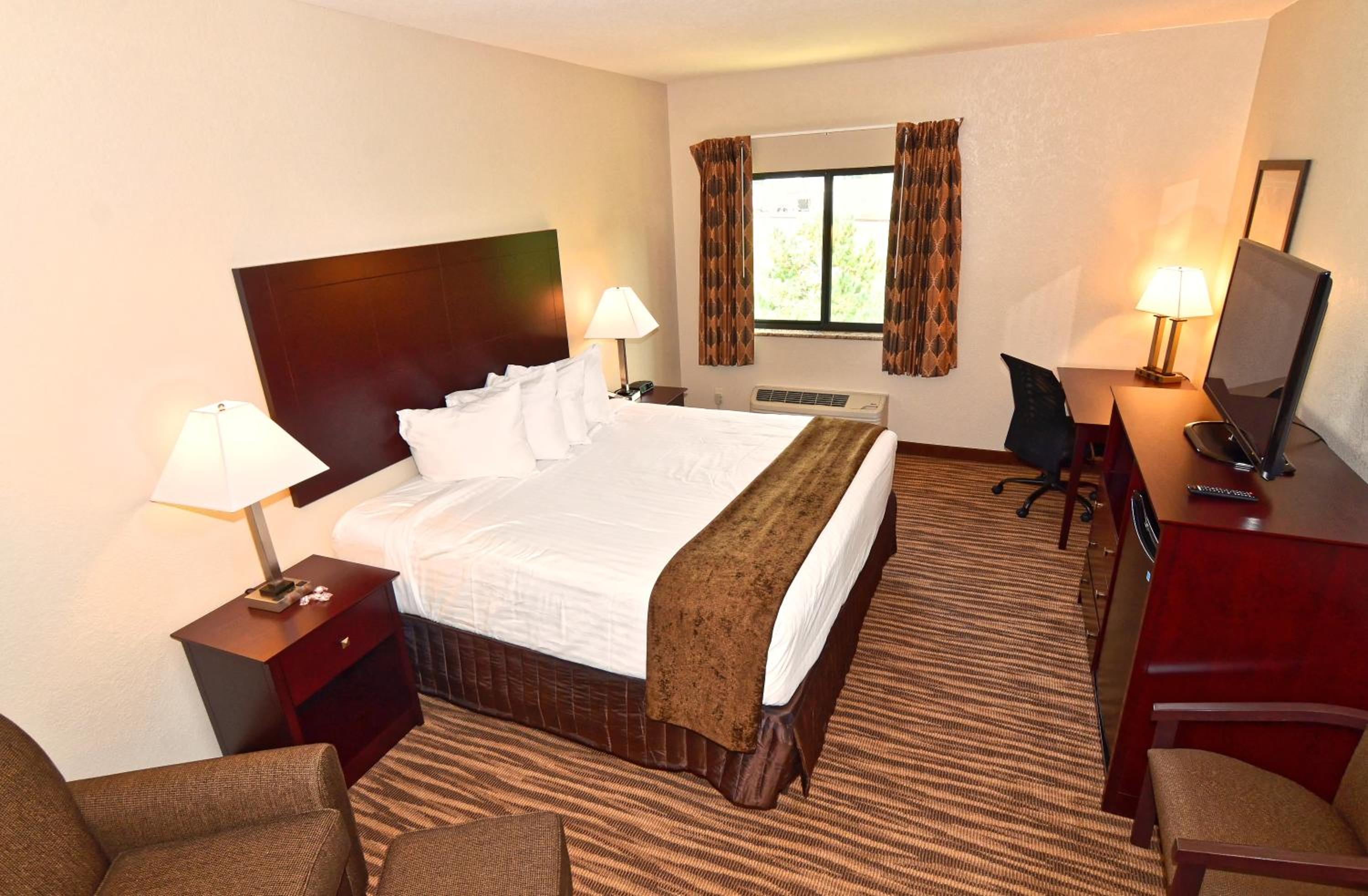 Cobblestone Inn & Suites - Clarion