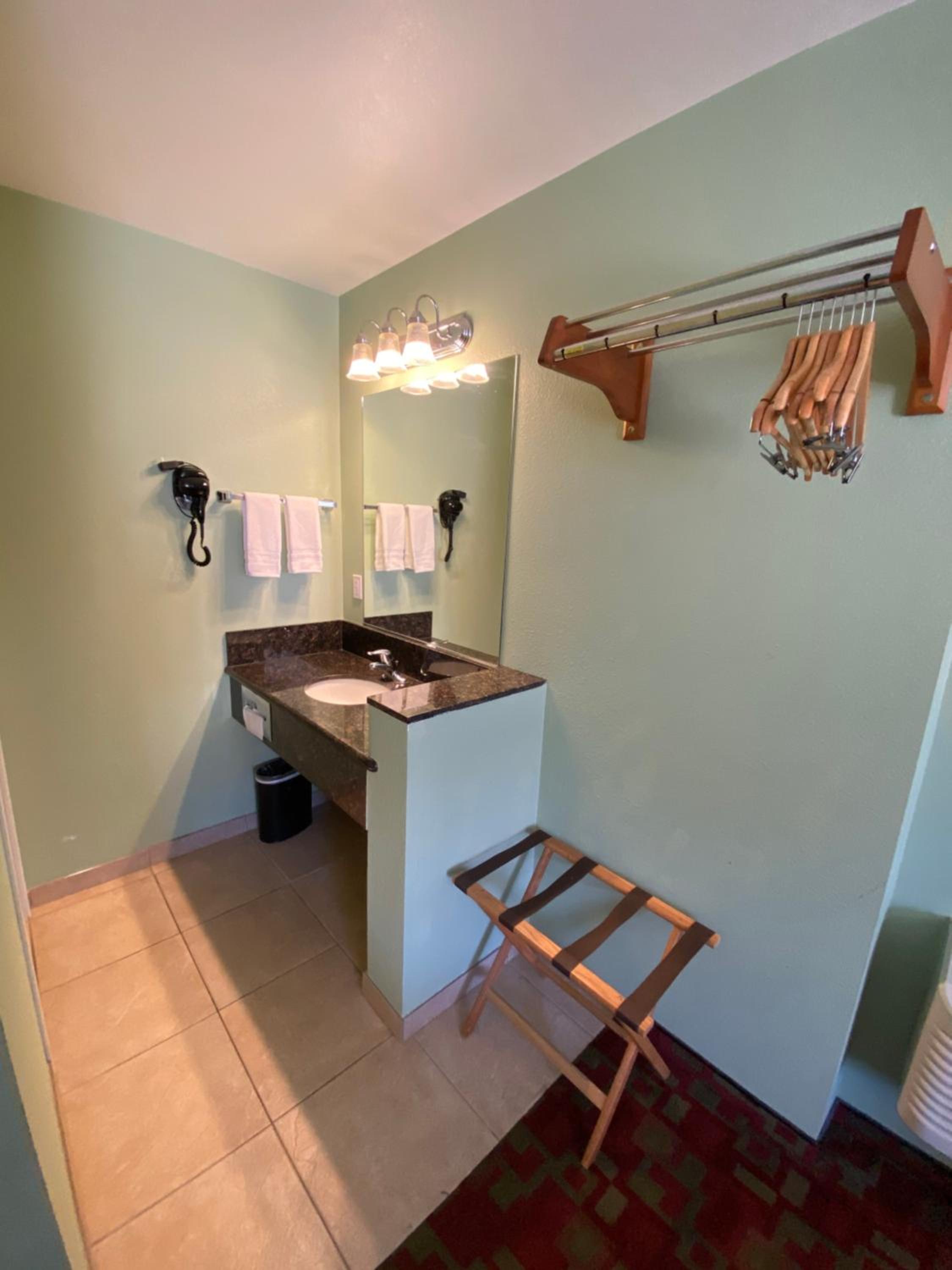 Temecula Vacations - Rancho California Inn Temecula - Property Image 21