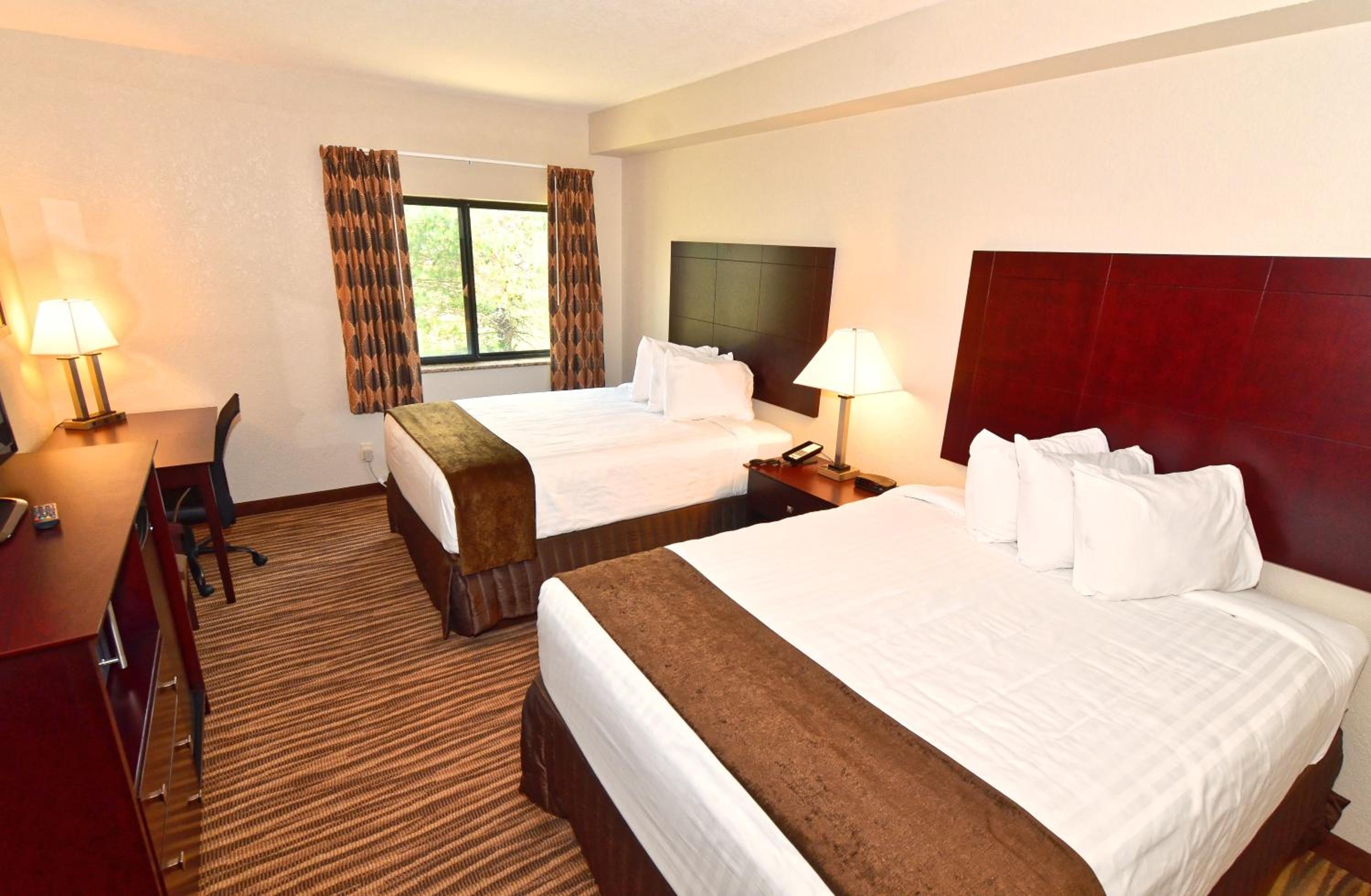 Cobblestone Inn & Suites - Clarion