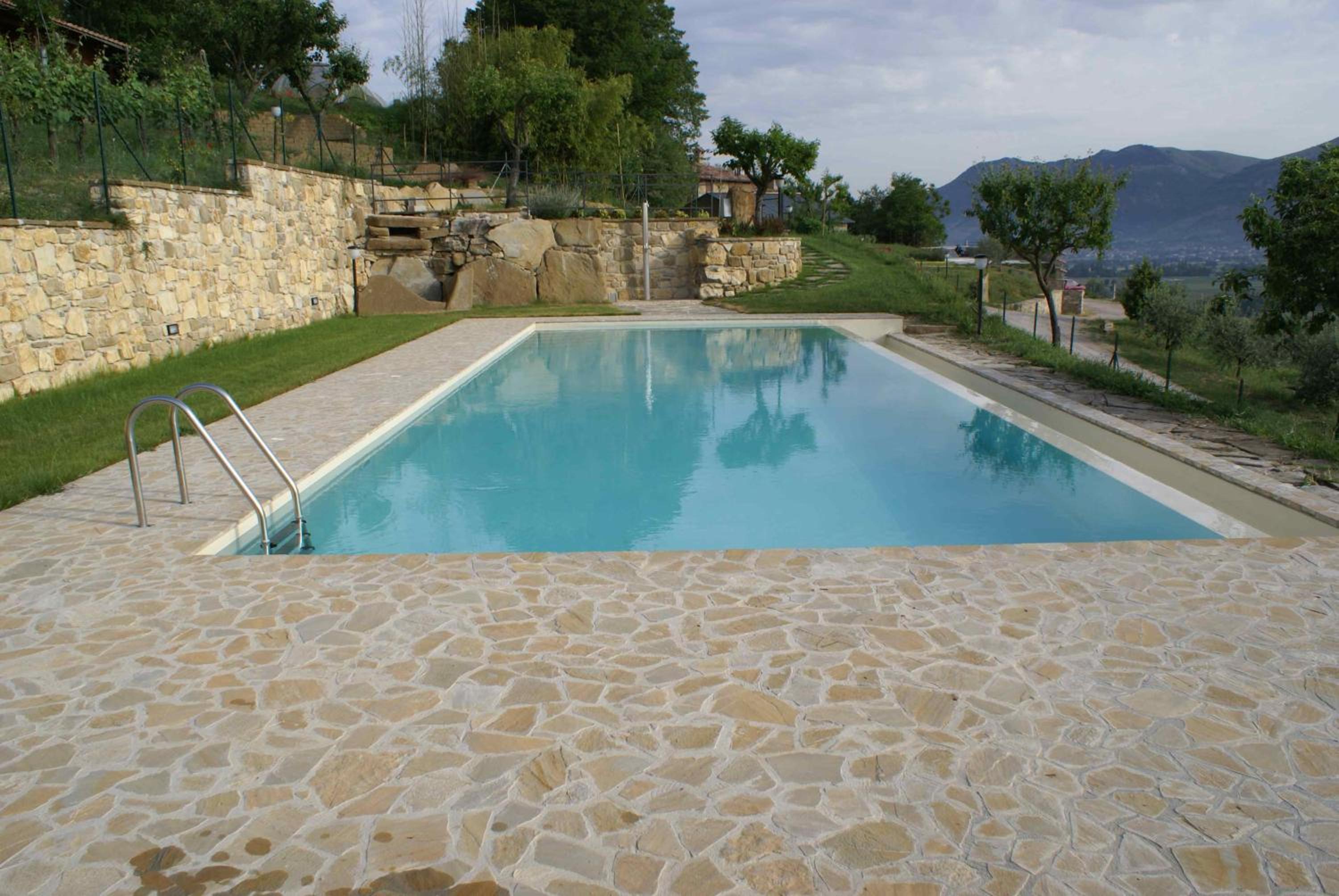 Fonte Chiara view 3