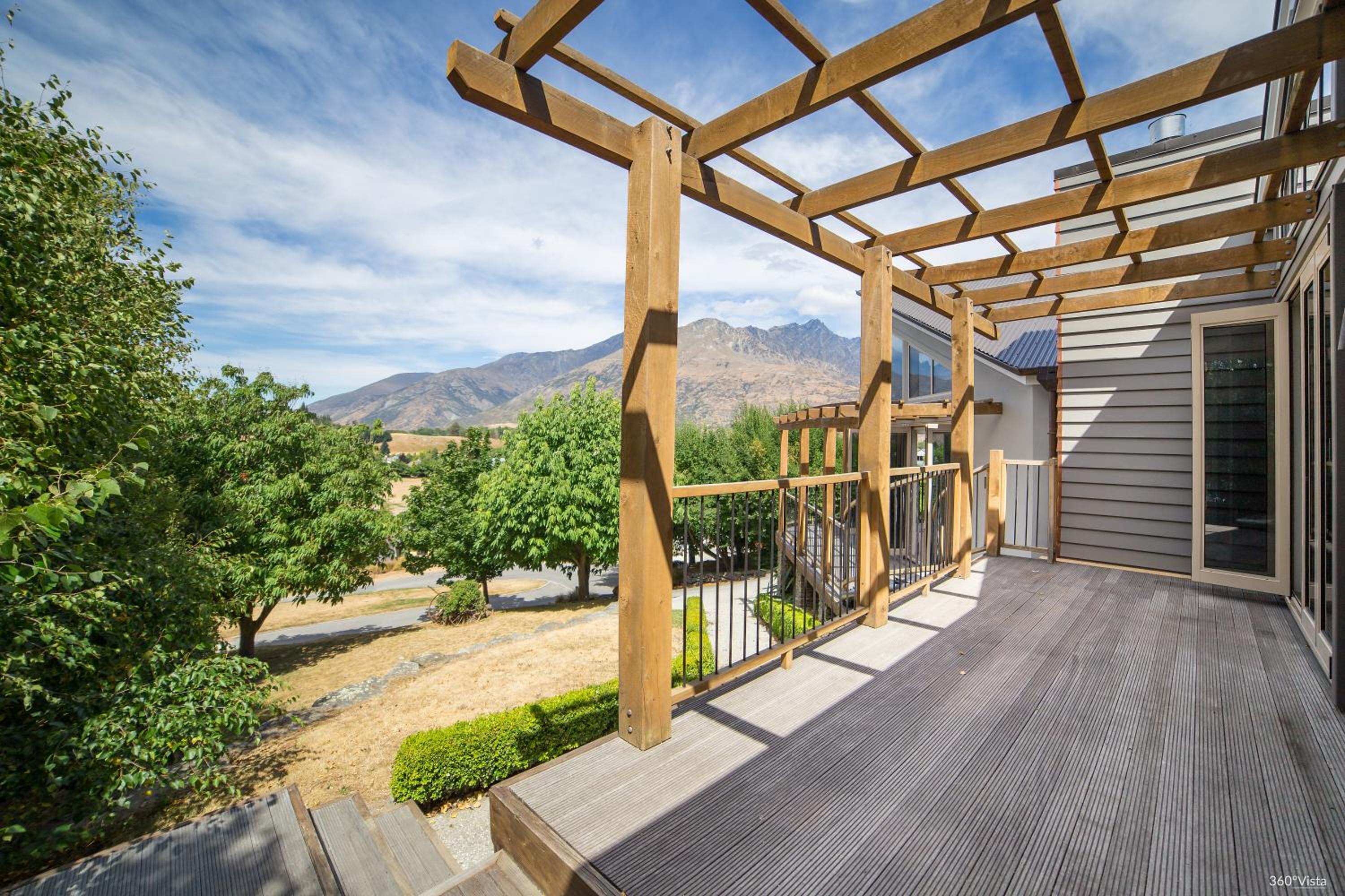 Pinnacle Villa by MajorDomo