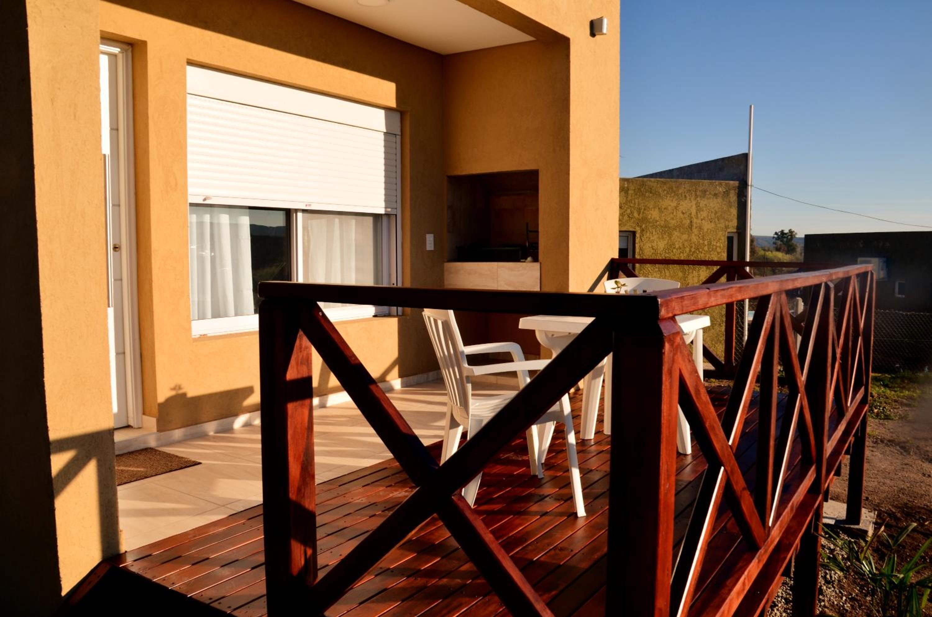 ARROYO SUITE HOUSE
