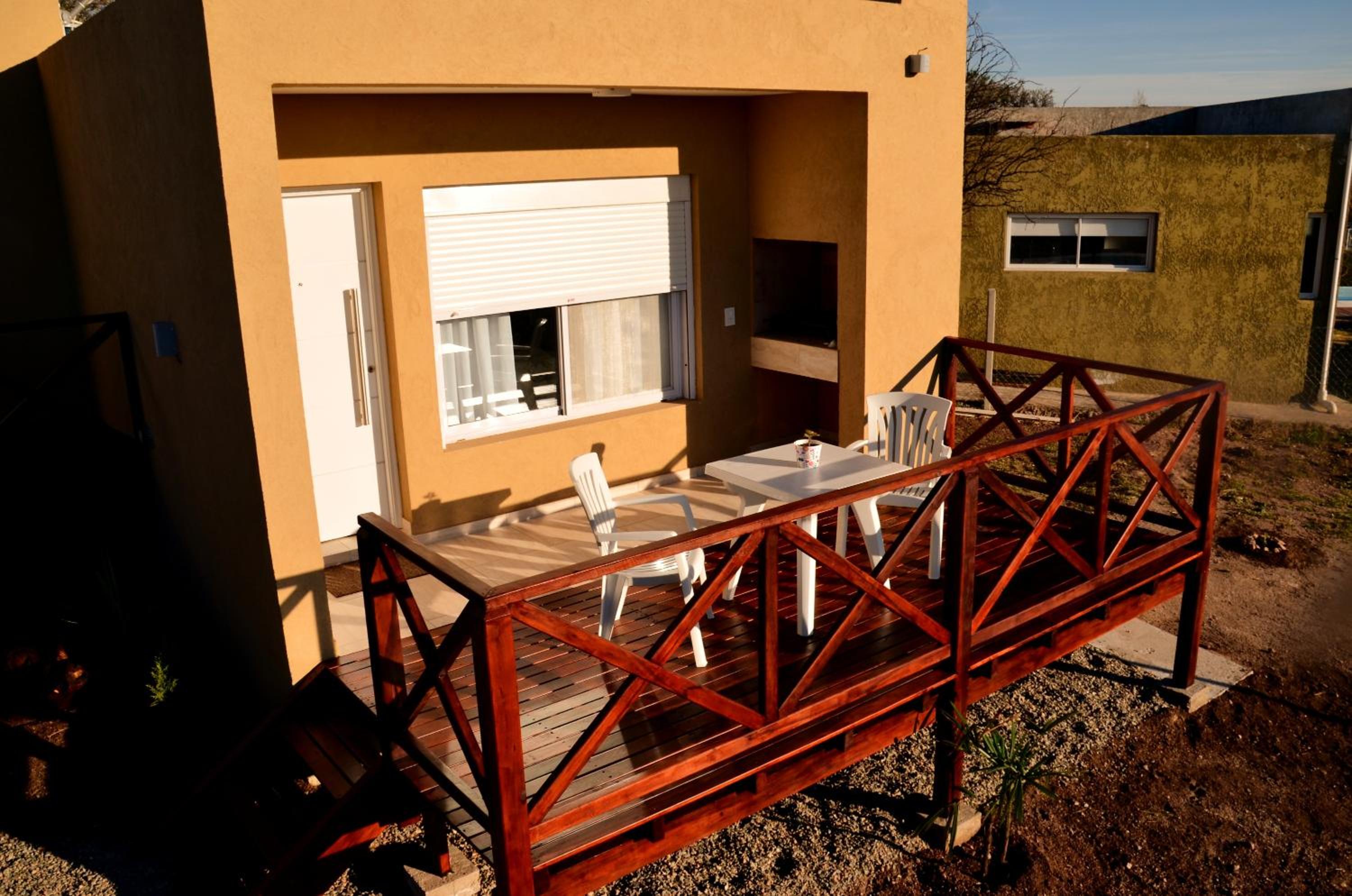 ARROYO SUITE HOUSE