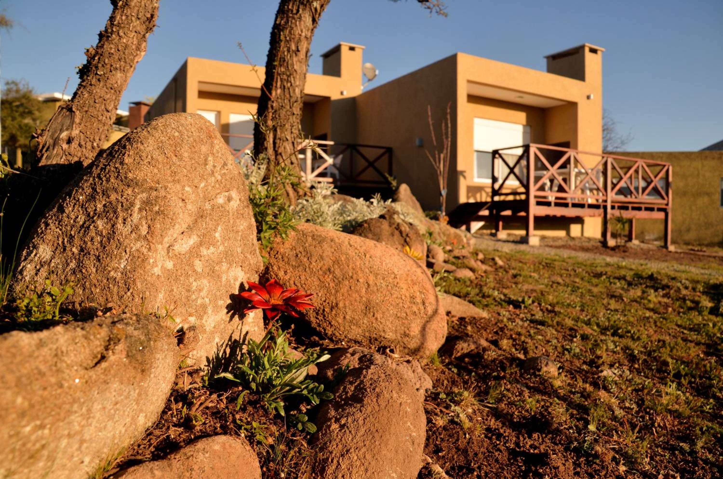 ARROYO SUITE HOUSE
