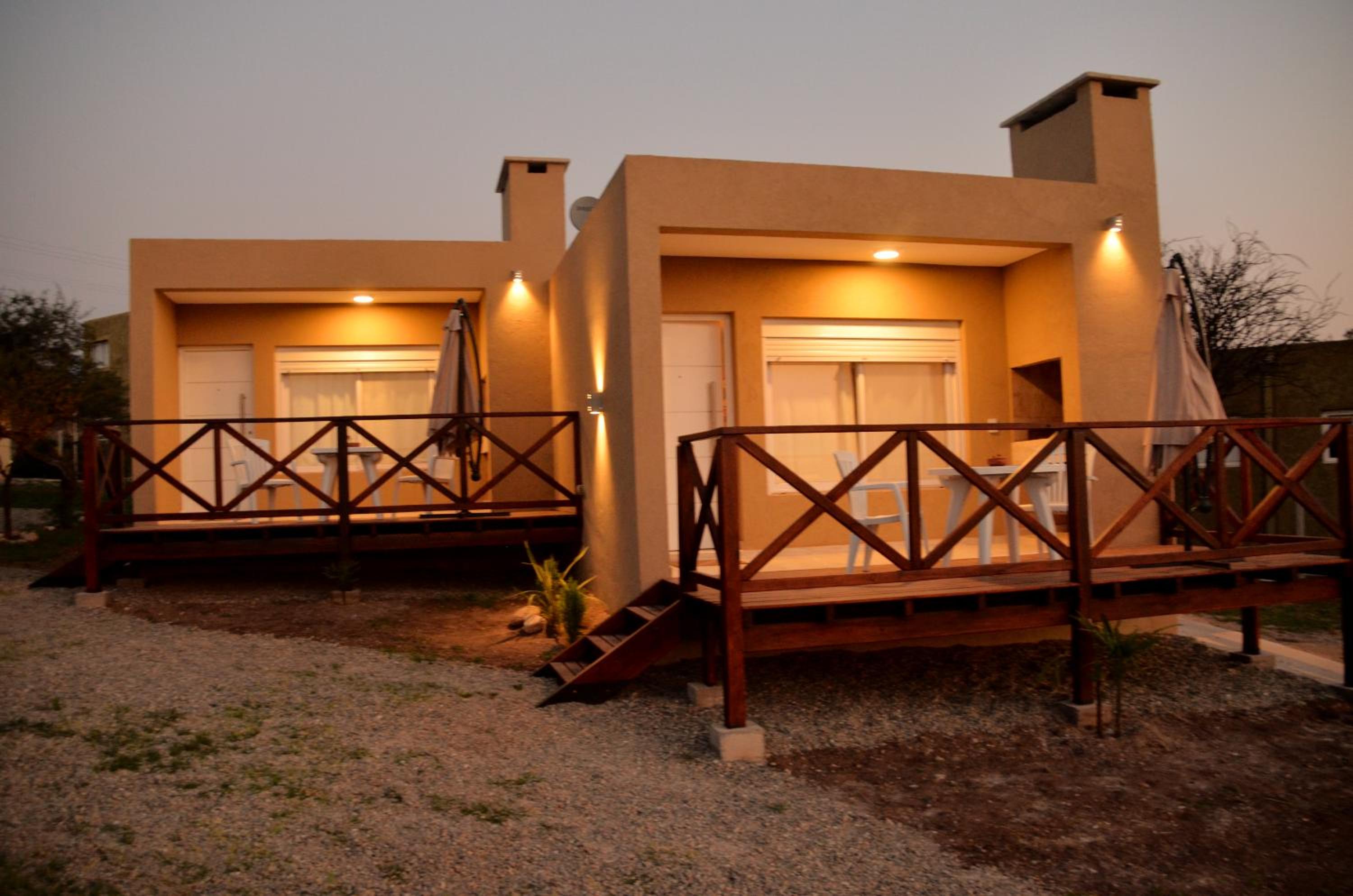 ARROYO SUITE HOUSE