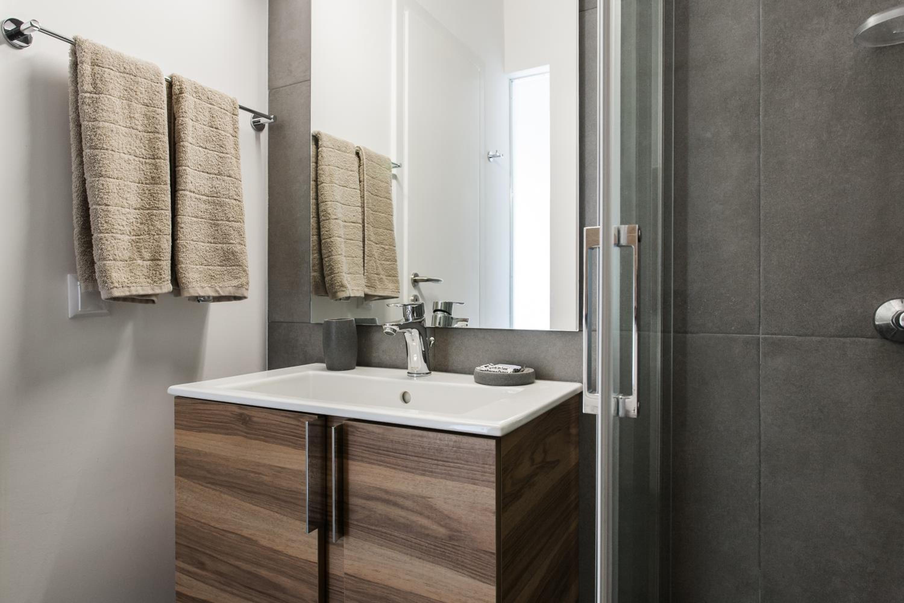 Homz Studios Faliro