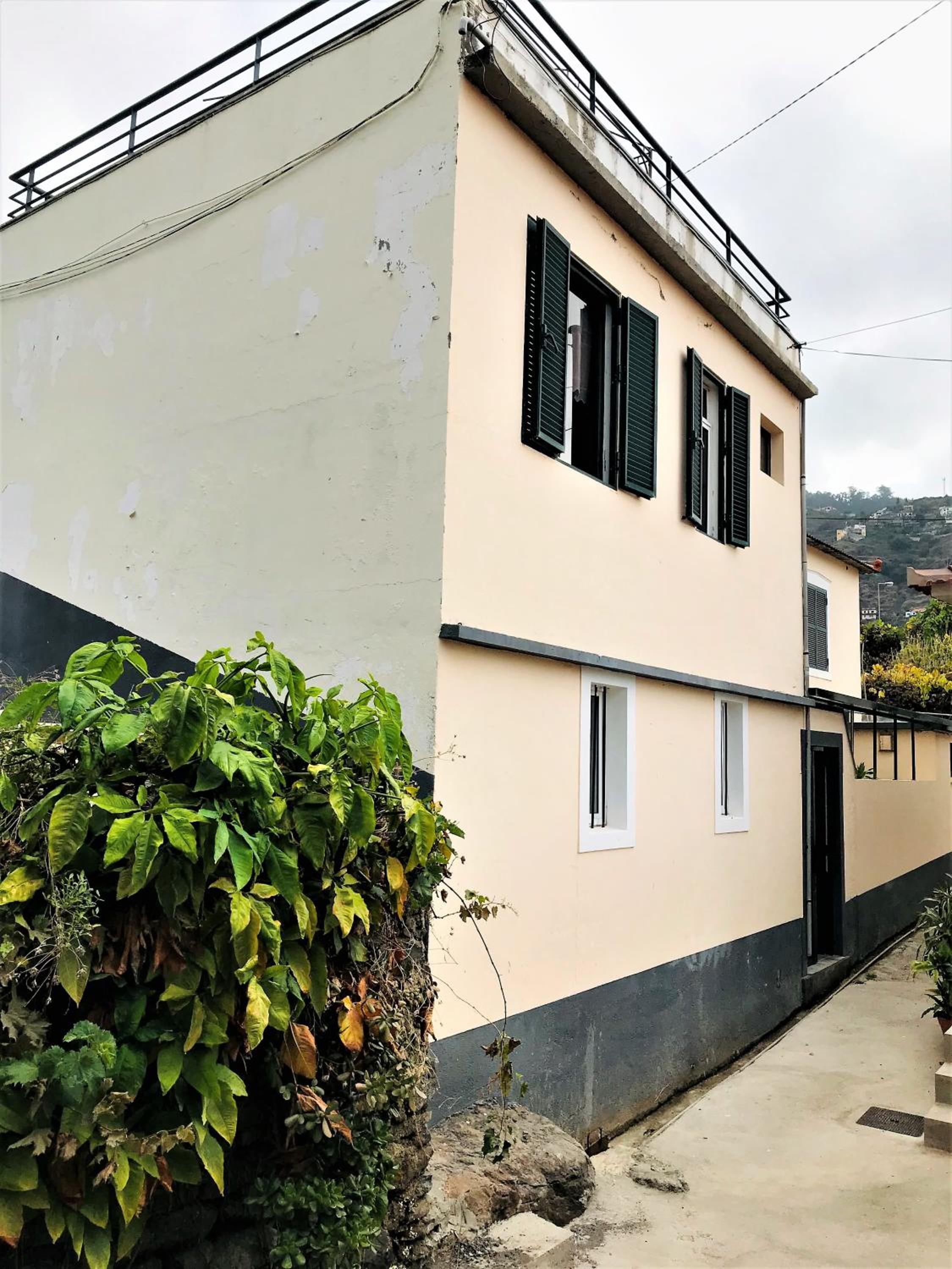 Casa do Figueirinha view 2