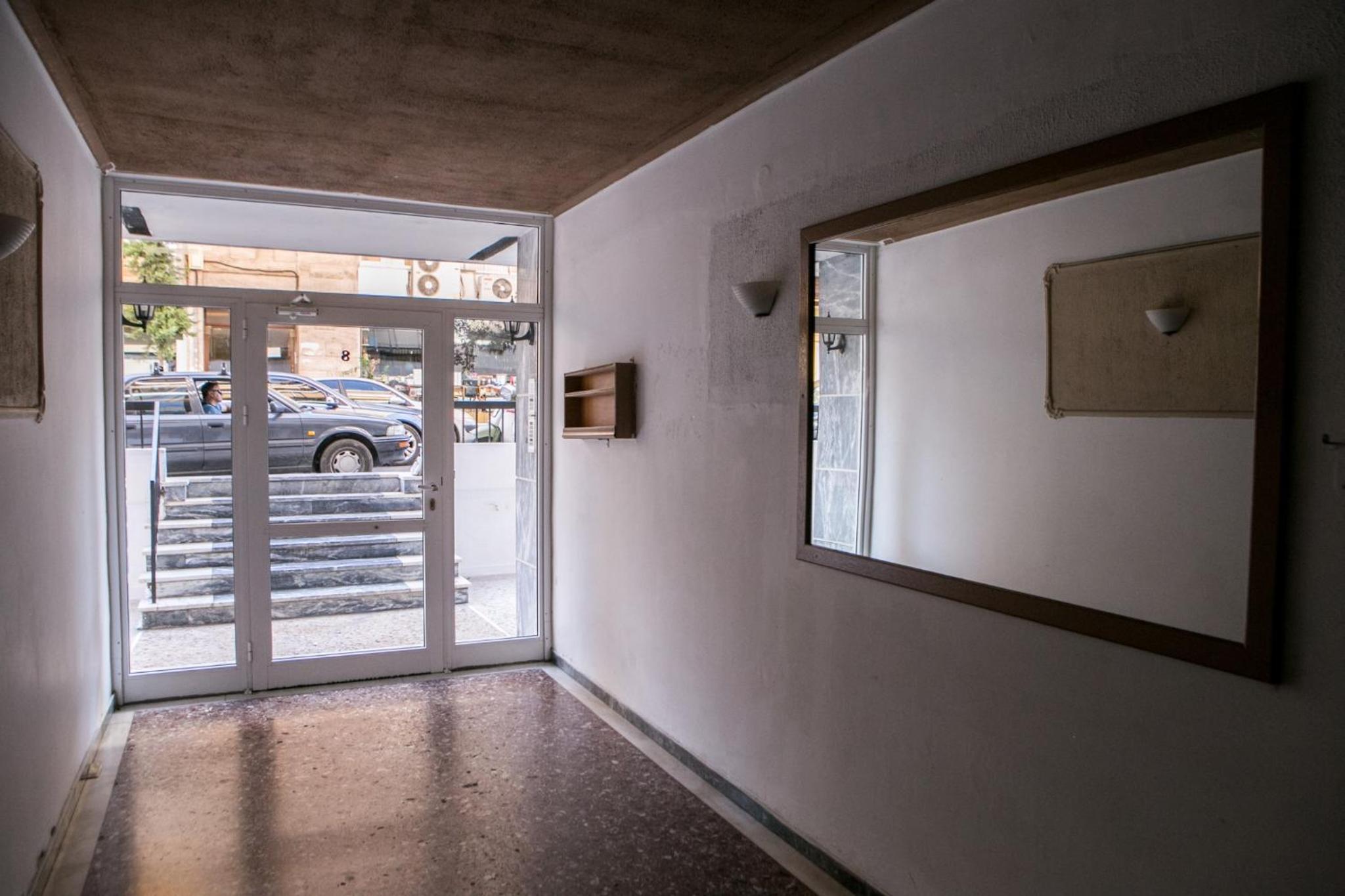 Best House, Anakreontos, Perivolaki, Nikaia, P...