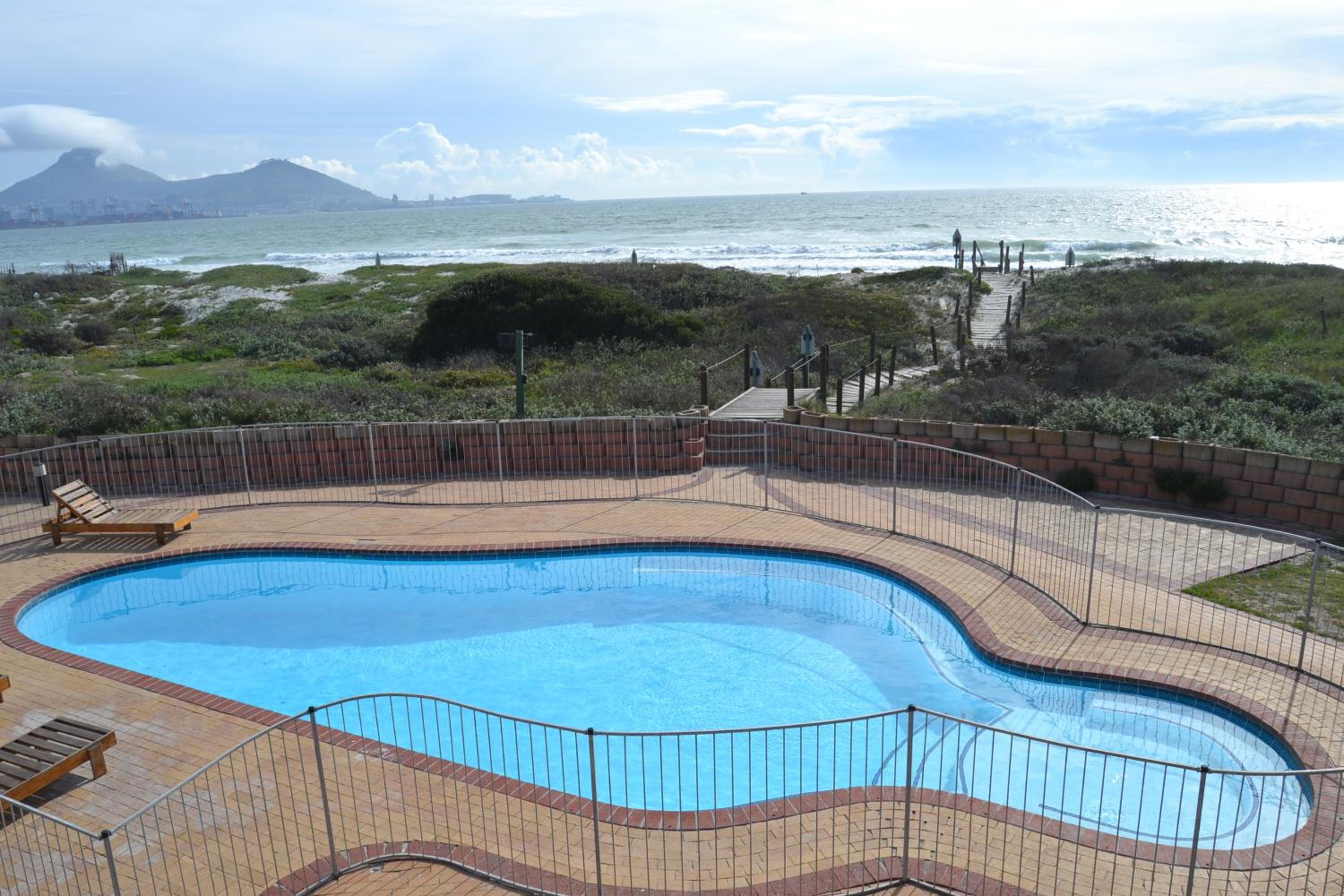 Lagoon Beach Neptune Isle Cape Town view 4
