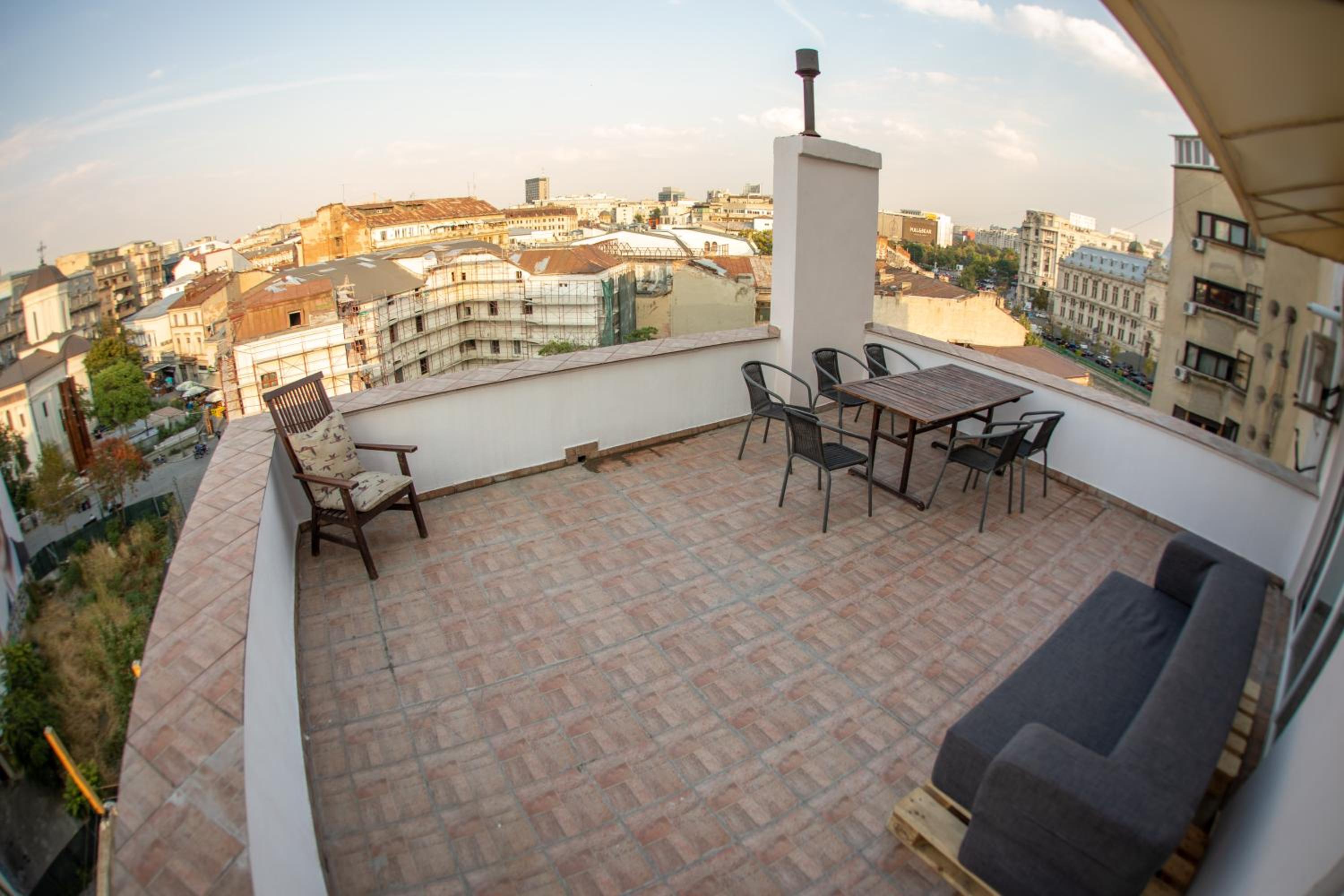 Color Apartments Nicolae Tonitza St view 5