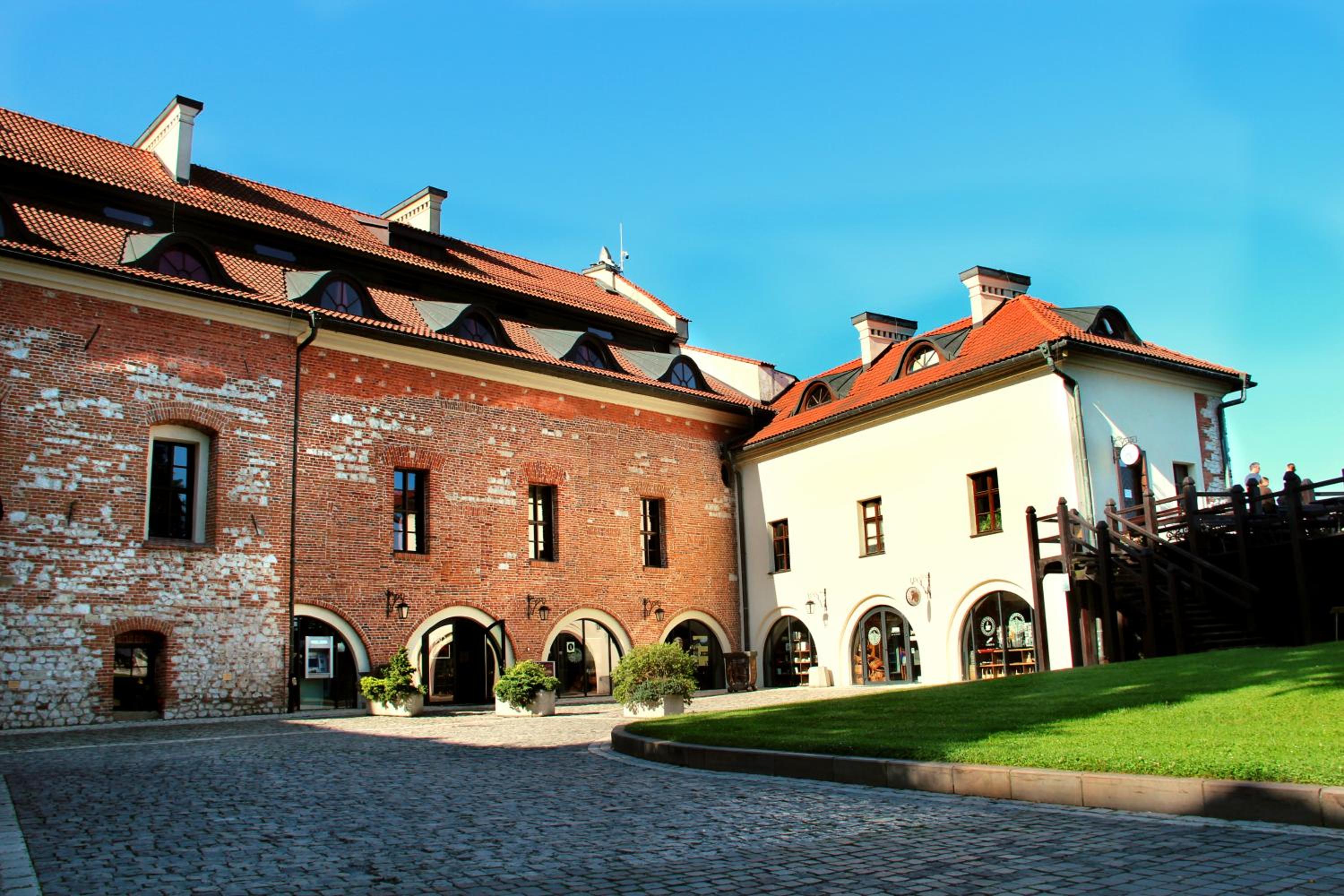 Dom Gości Opactwa Benedyktynów