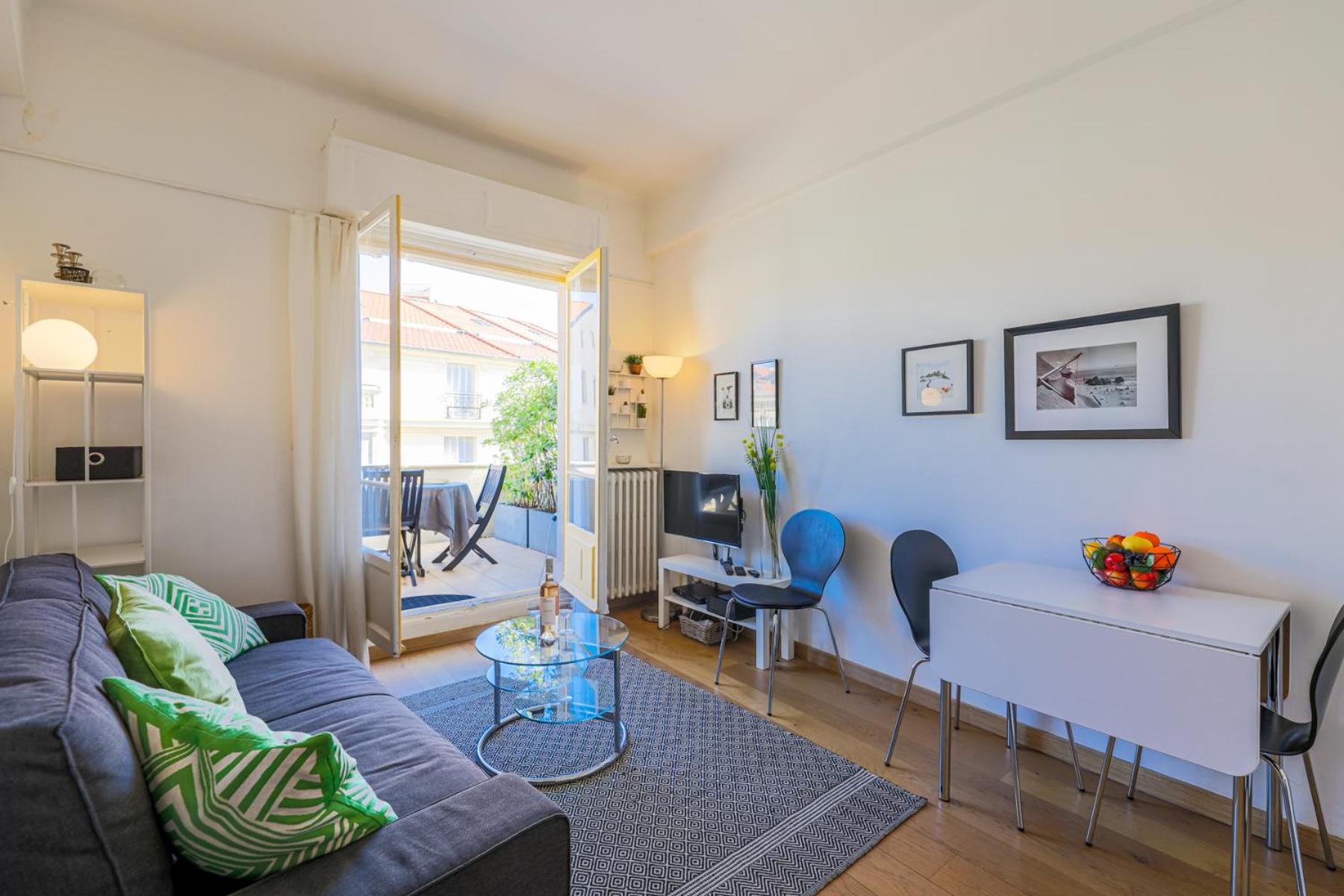 Palais l'Escurial AP4069 by Riviera Holiday Homes photo 2