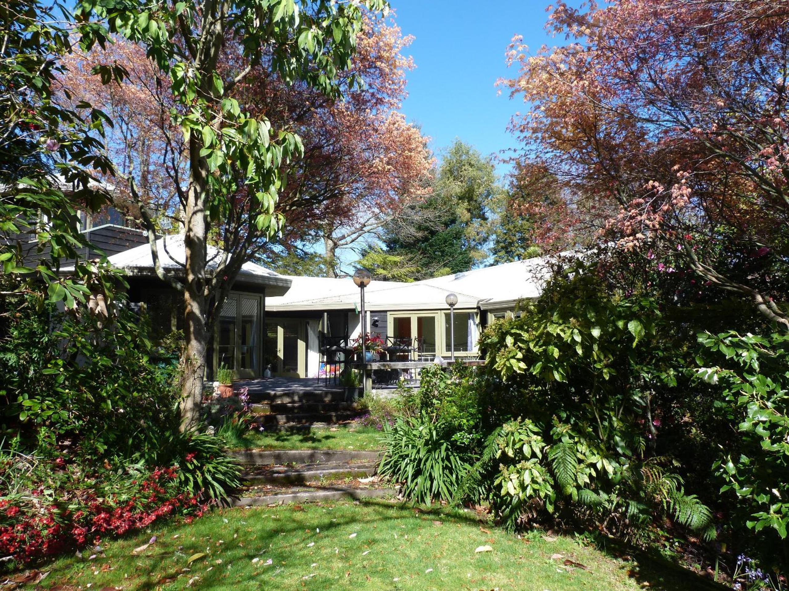 Fred&Donz Bed and Breakfast view 3