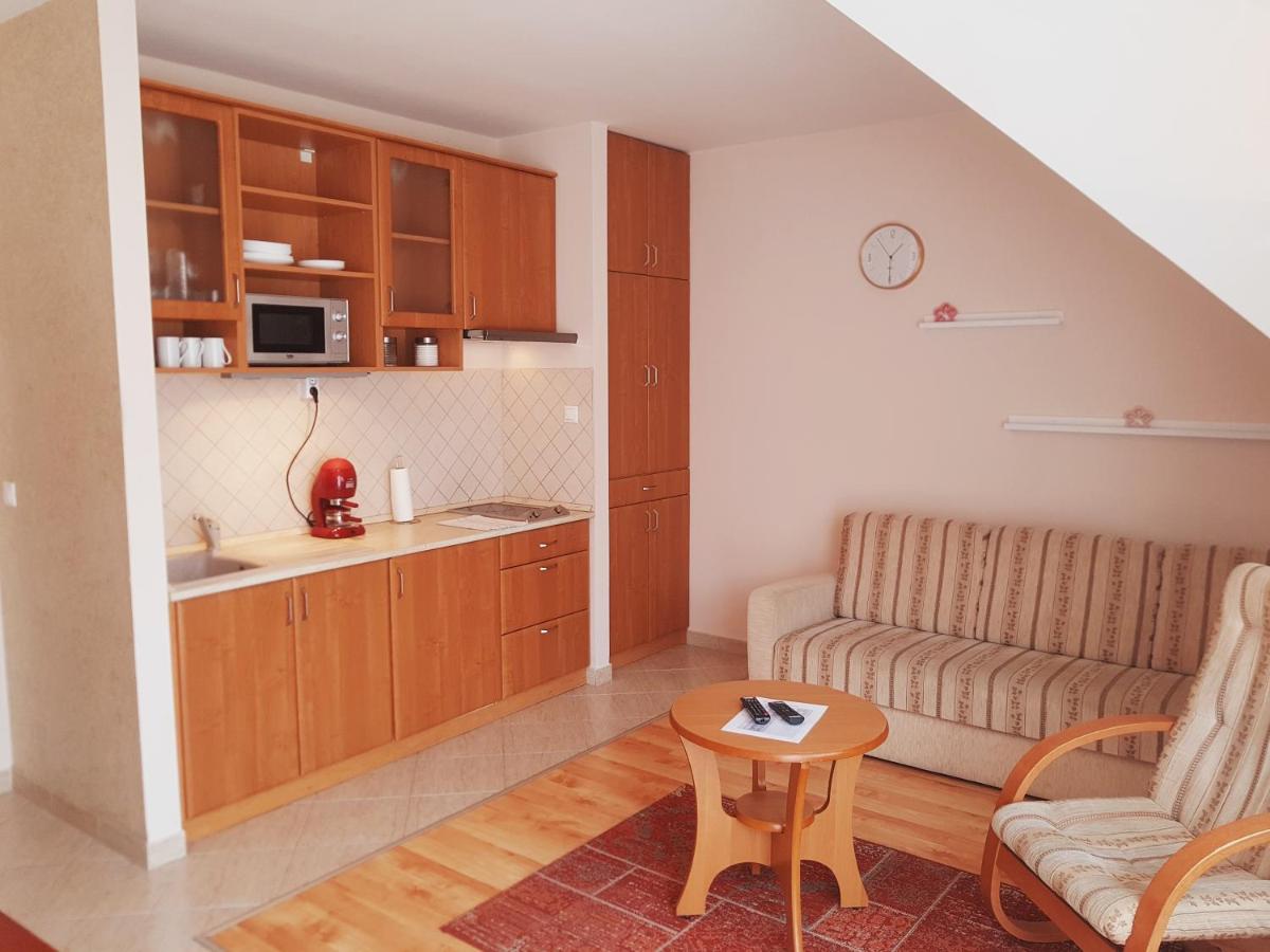 Lola Apartman view 5