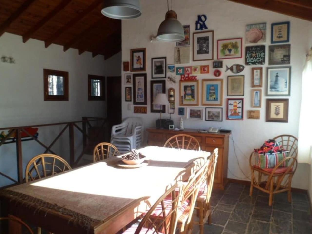 Casa completa en el bosque para 8 personas no aceptamos grupos de jovenes