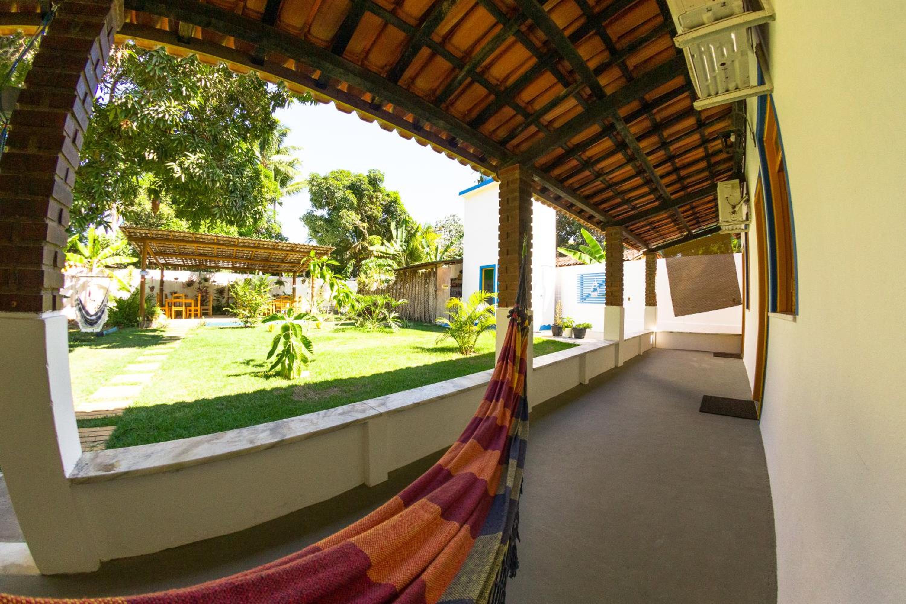 Coroaci Beach House