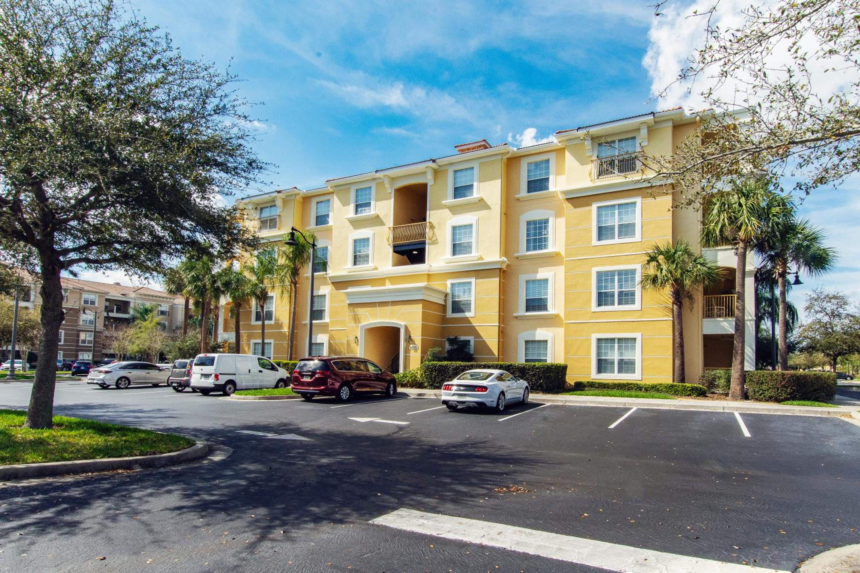 Vista Cay at Epic Universe - Standard 3 bedroom condo