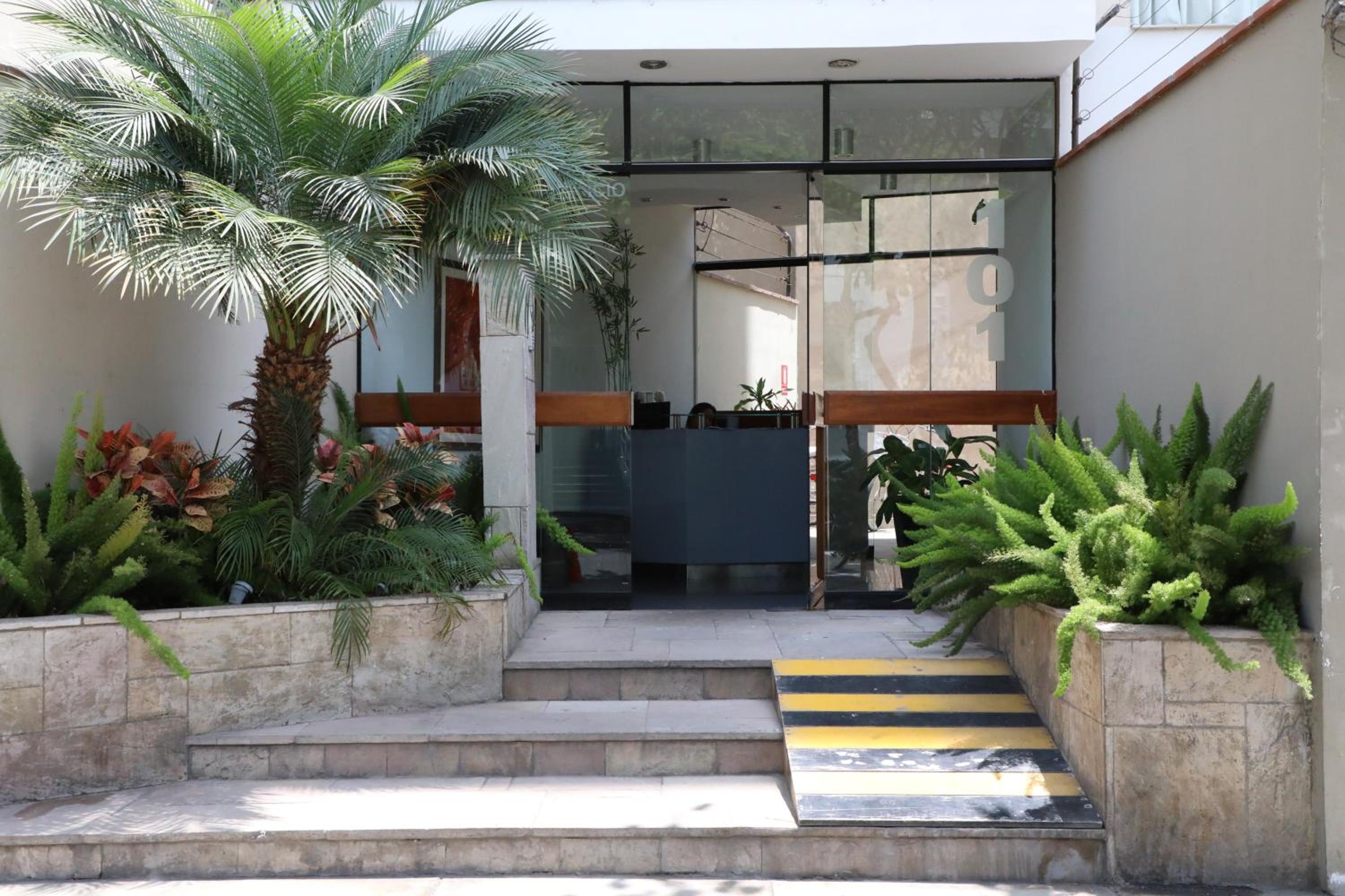 Miraflores Apartments 101 Tripoli Street by Private Host