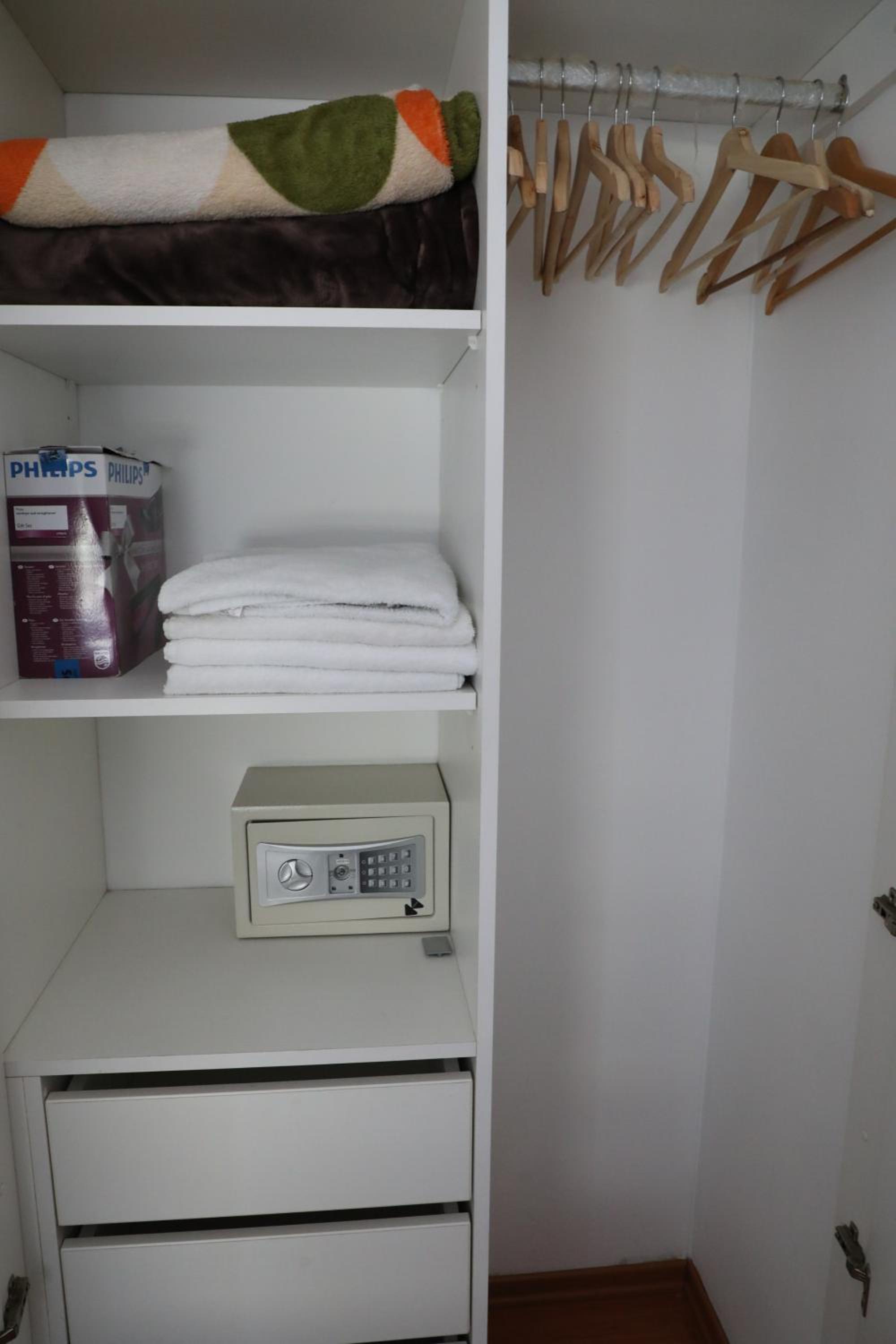 Miraflores Apartments 101 Tripoli Street by Private Host