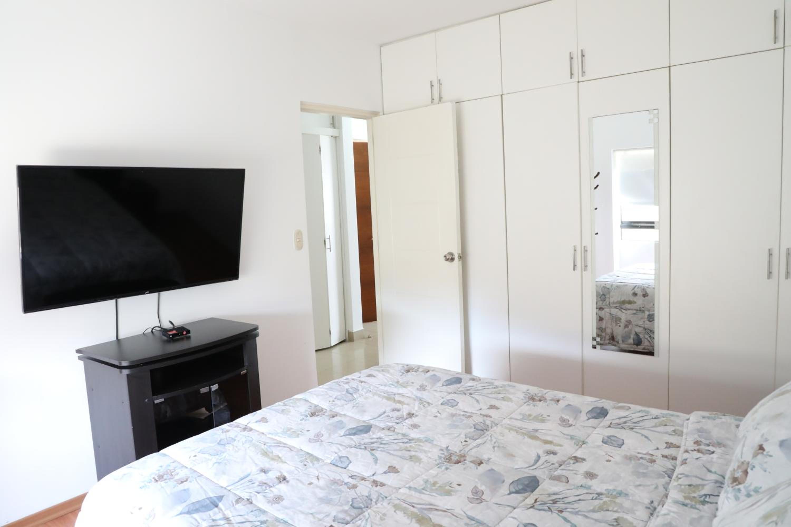 Miraflores Apartments 101 Tripoli Street by Private Host
