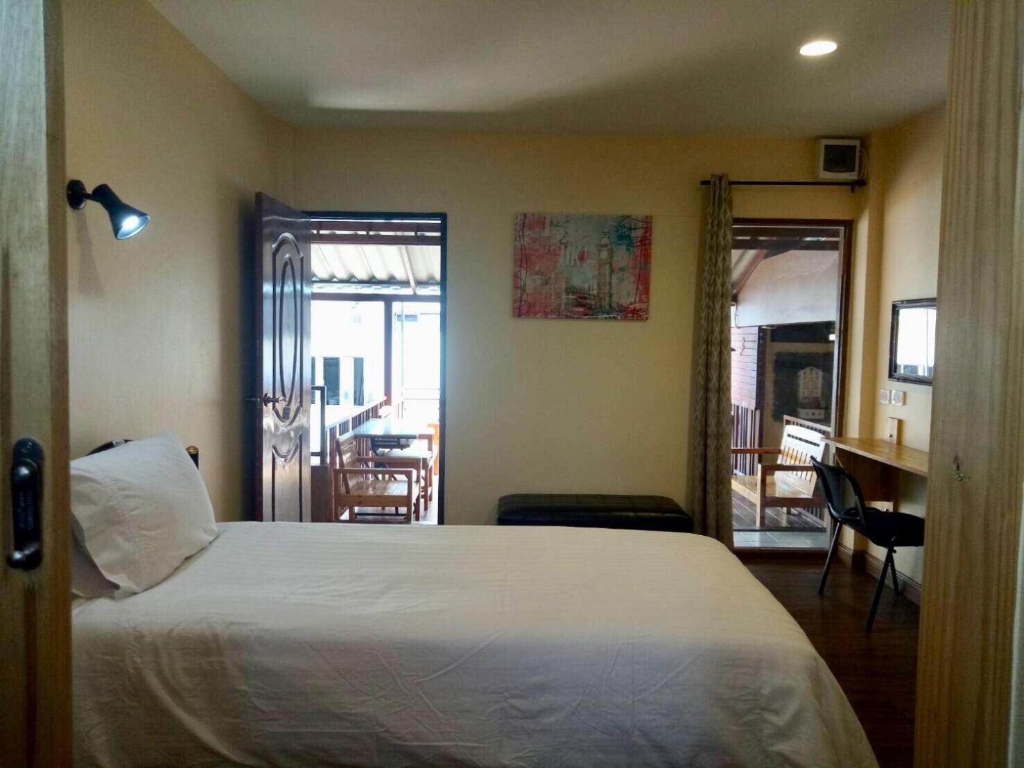 Little Guest House Hotel