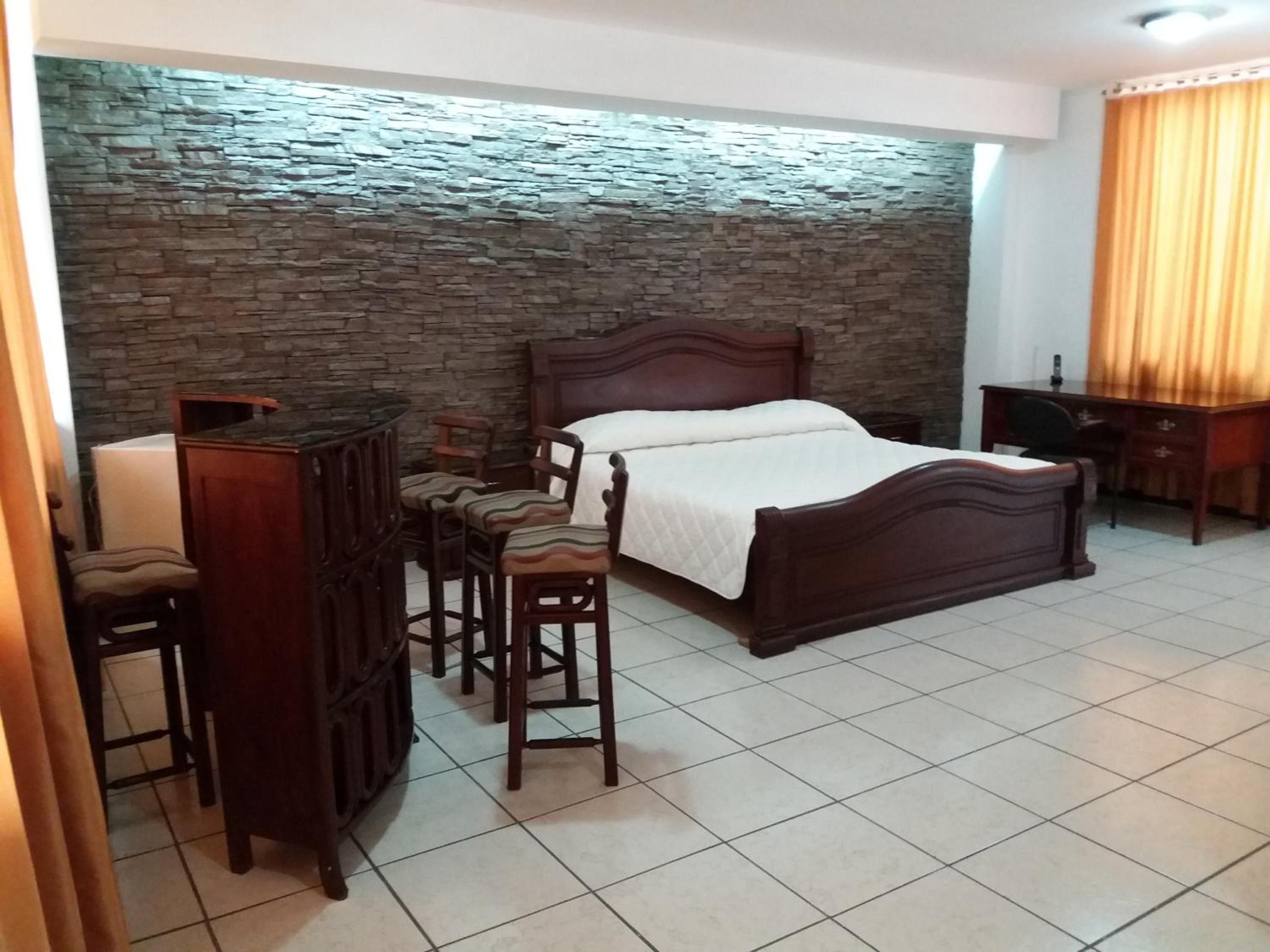 HOTEL PUERTA DEL SOL - Image 1