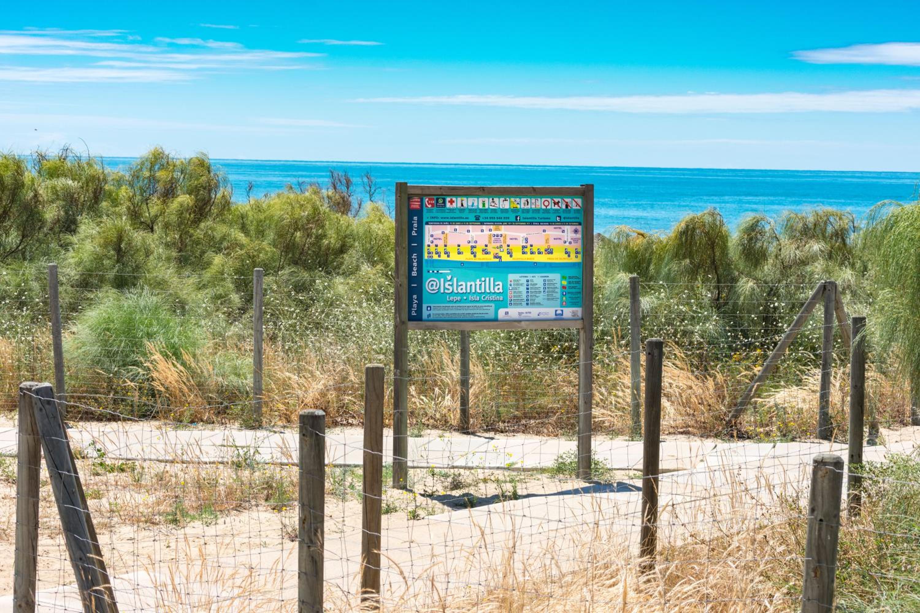 Disfrute de las playas y el golf en nuestro adosado en Islantilla - Costa de la Luz view 5