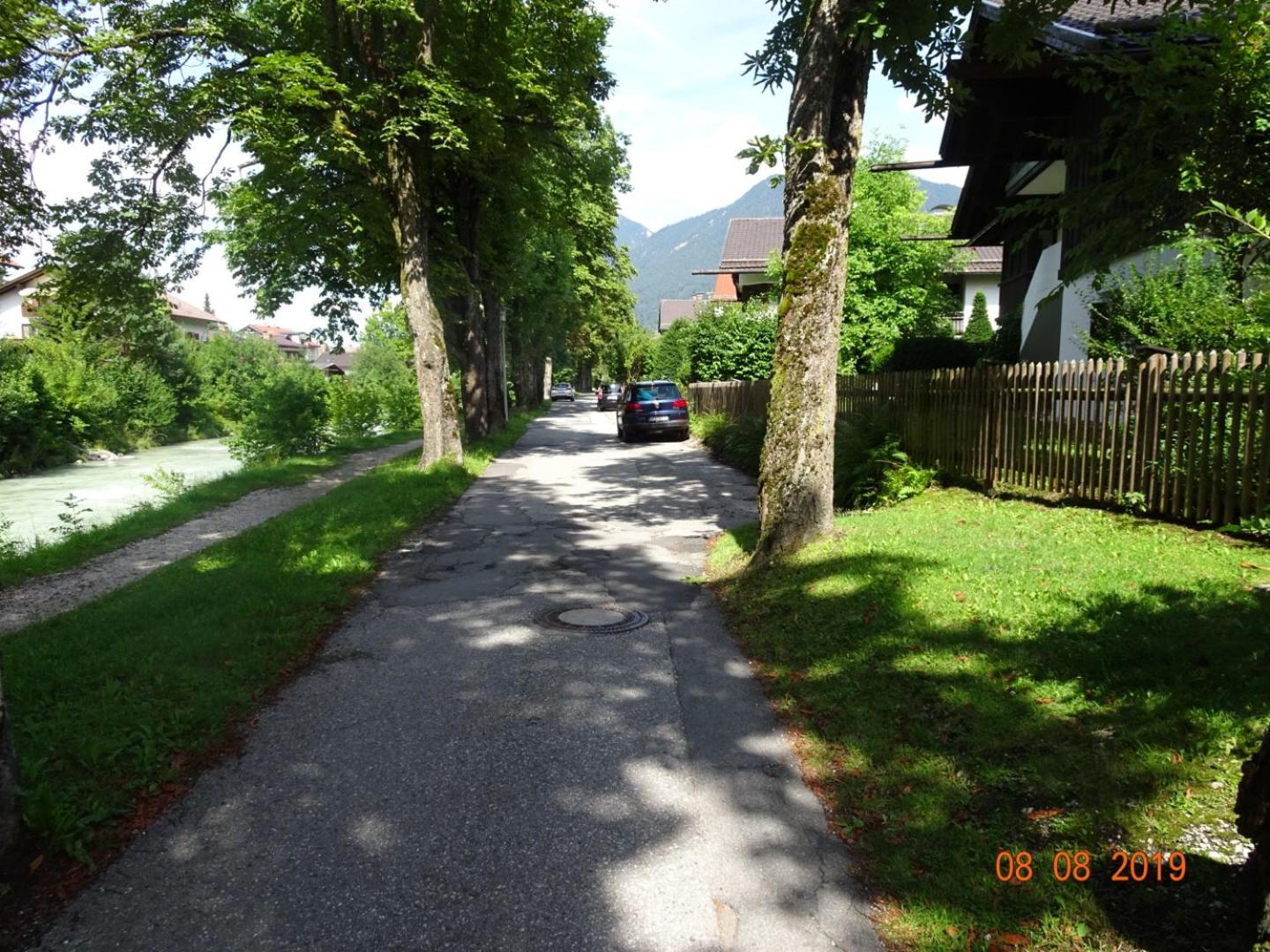 Huge and Calm Apartment in Central Garmisch