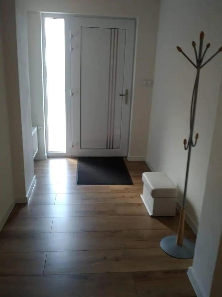 Slnečný apartmánový dom Oslany
