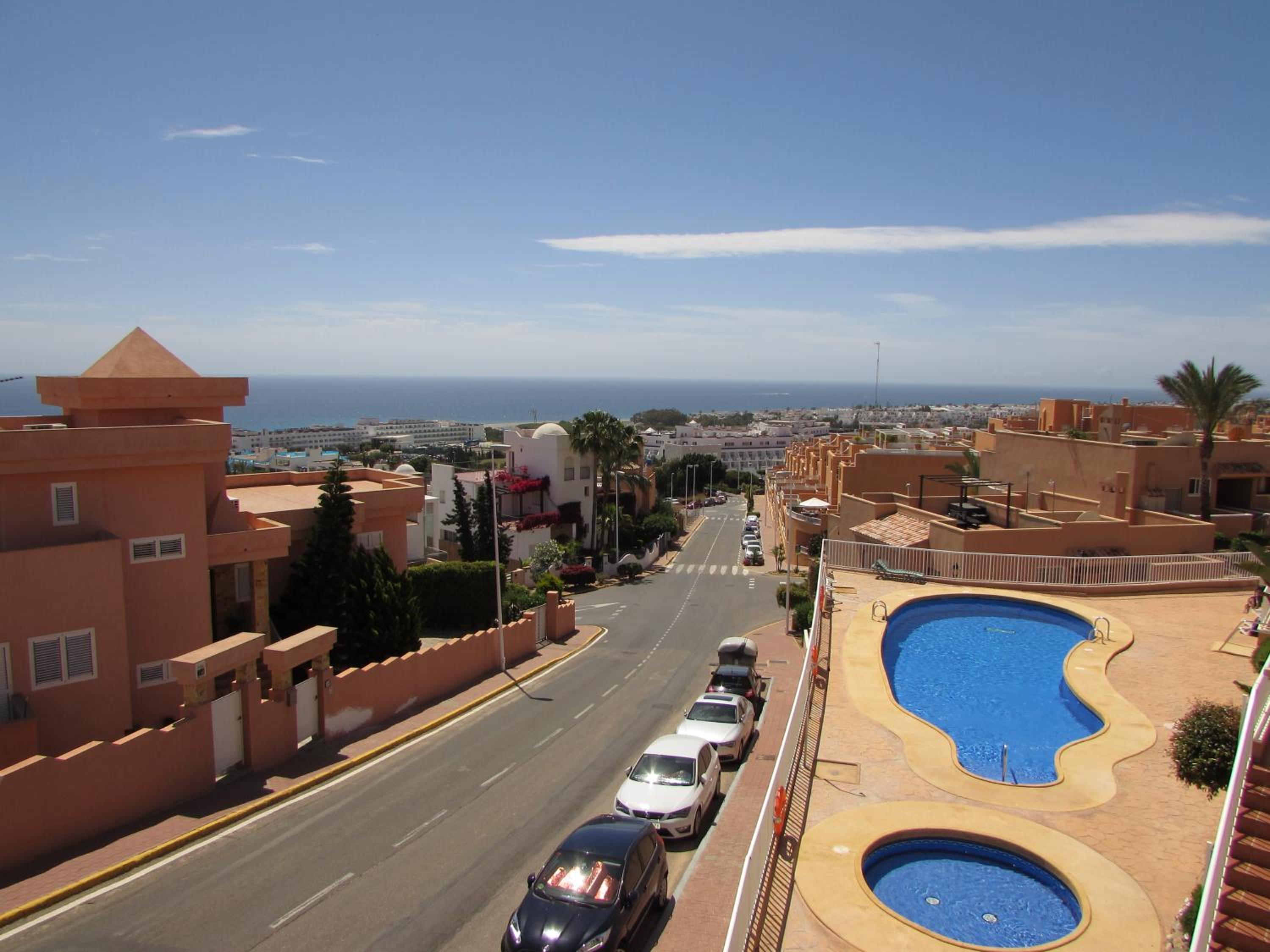 MOJACAR POOL AND BEACH view 3