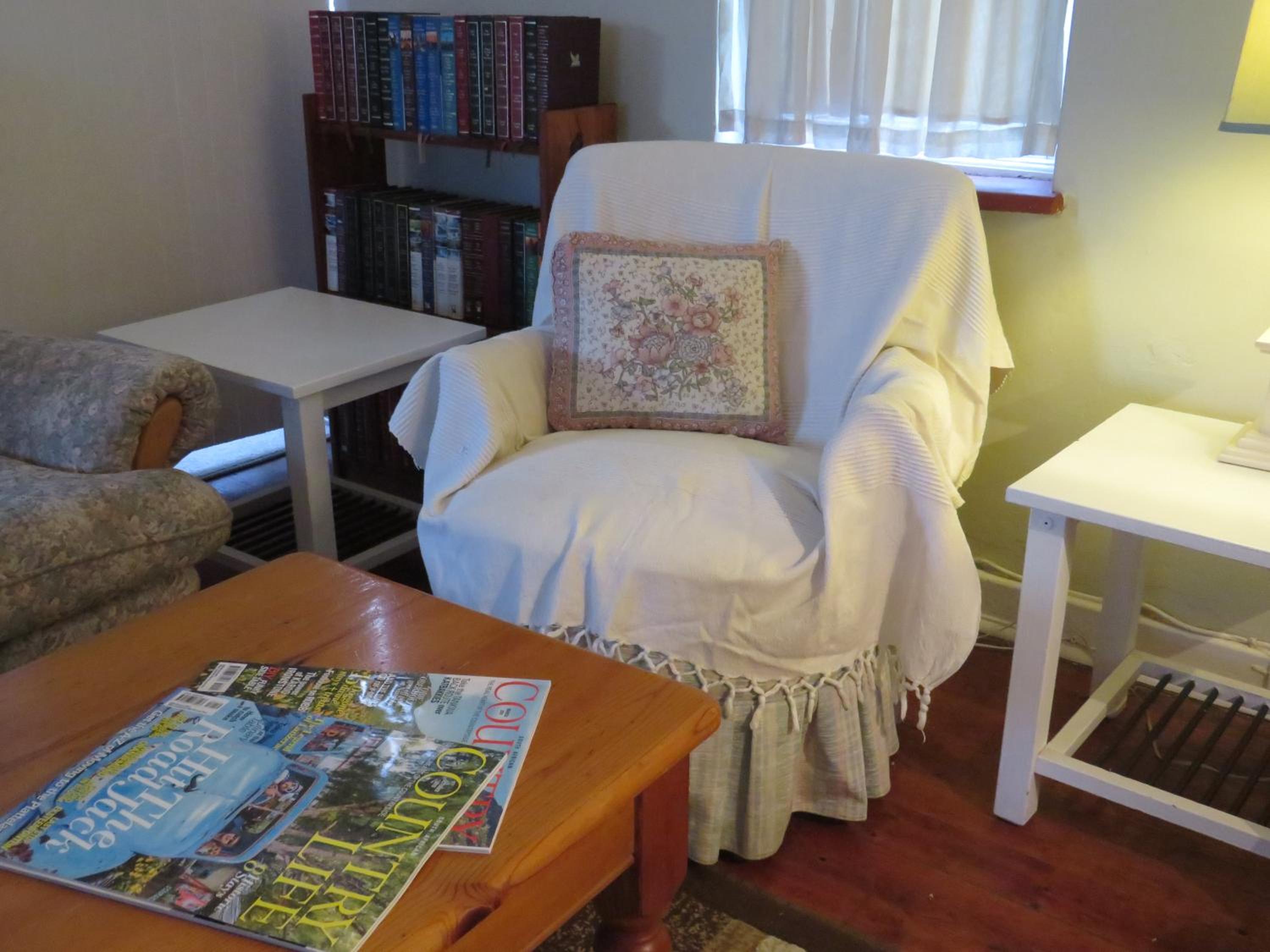 Wiltshire Cottage view 5