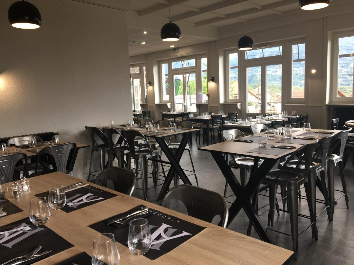 restaurant