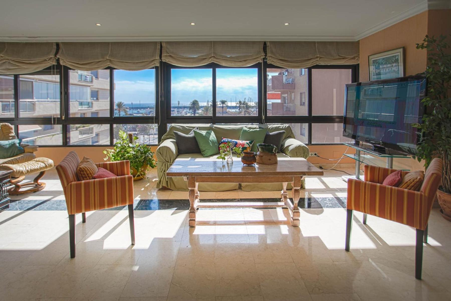 4 bedroom apartment close by beach in Fuengirola view 4