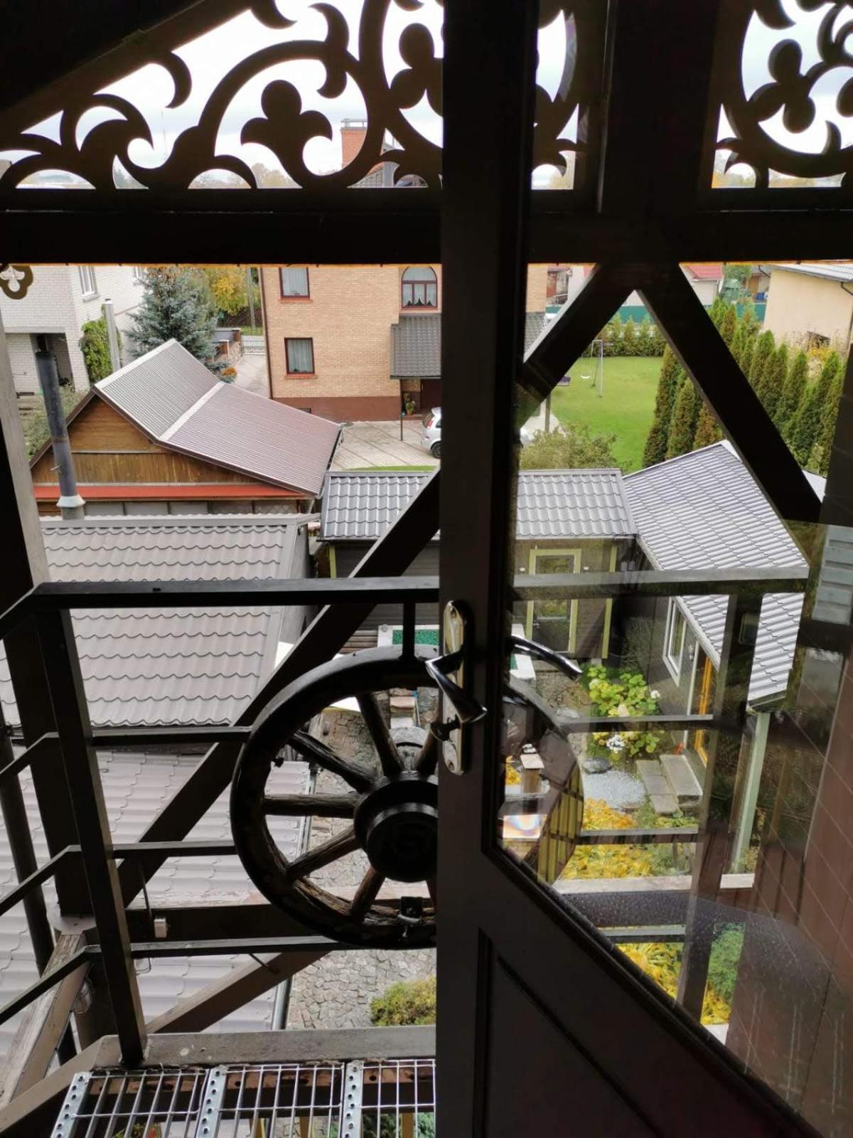 GARDEN CHALET view 4