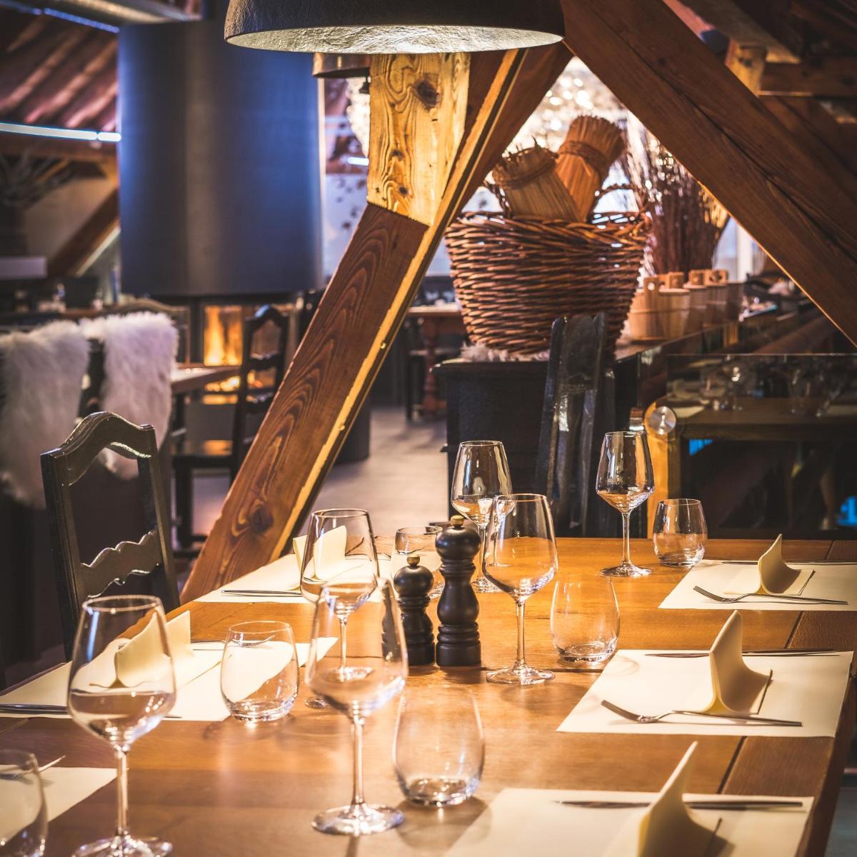 restaurant