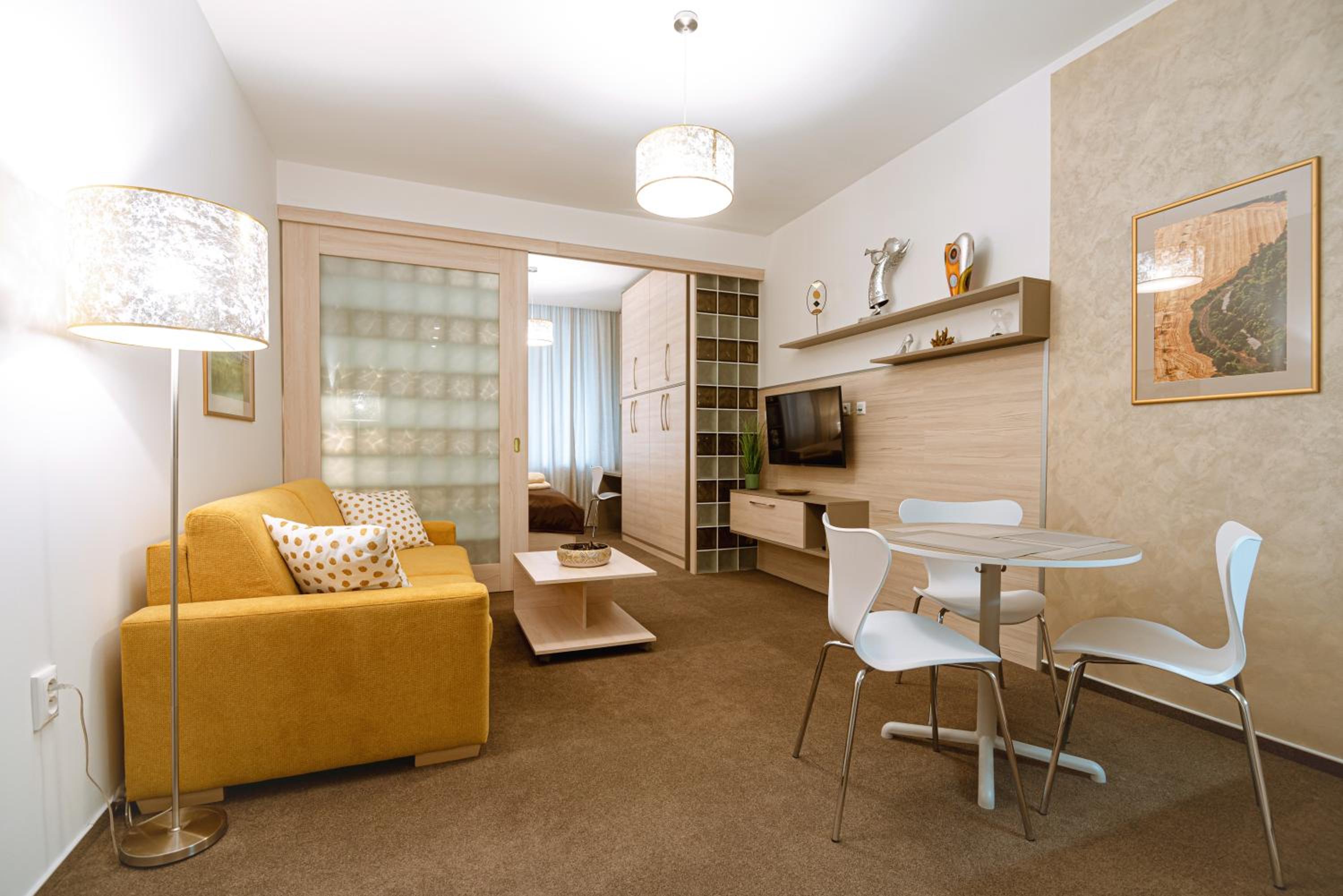 Apartment Elegance Hrebienok view 2