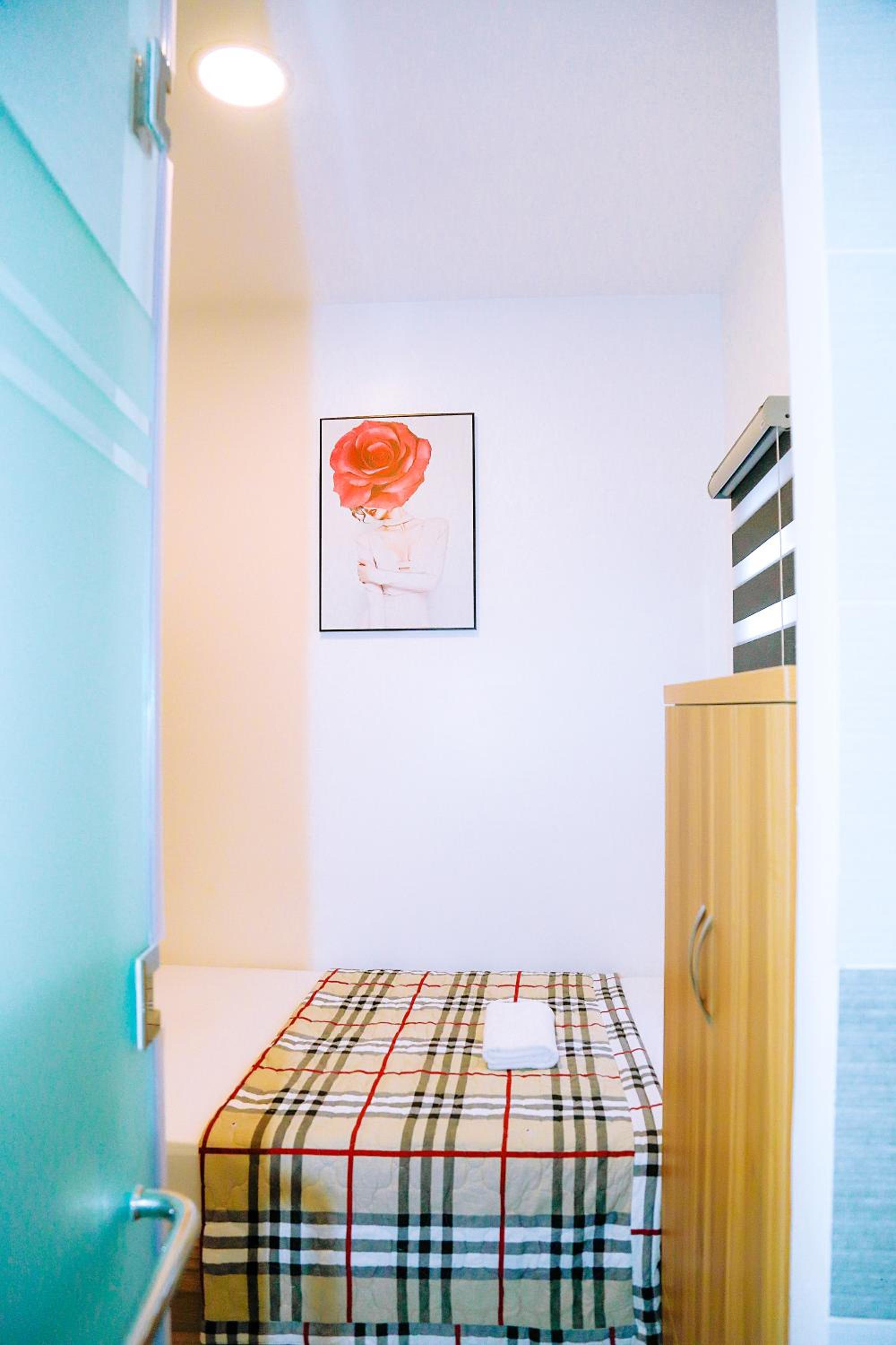 Louis Hotel - Bui Vien Walking Street
