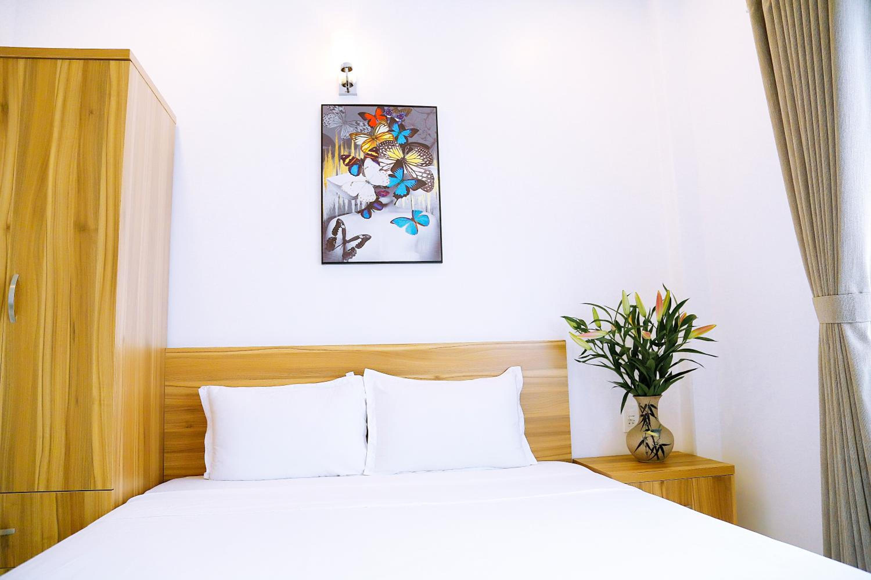 Louis Hotel - Bui Vien Walking Street