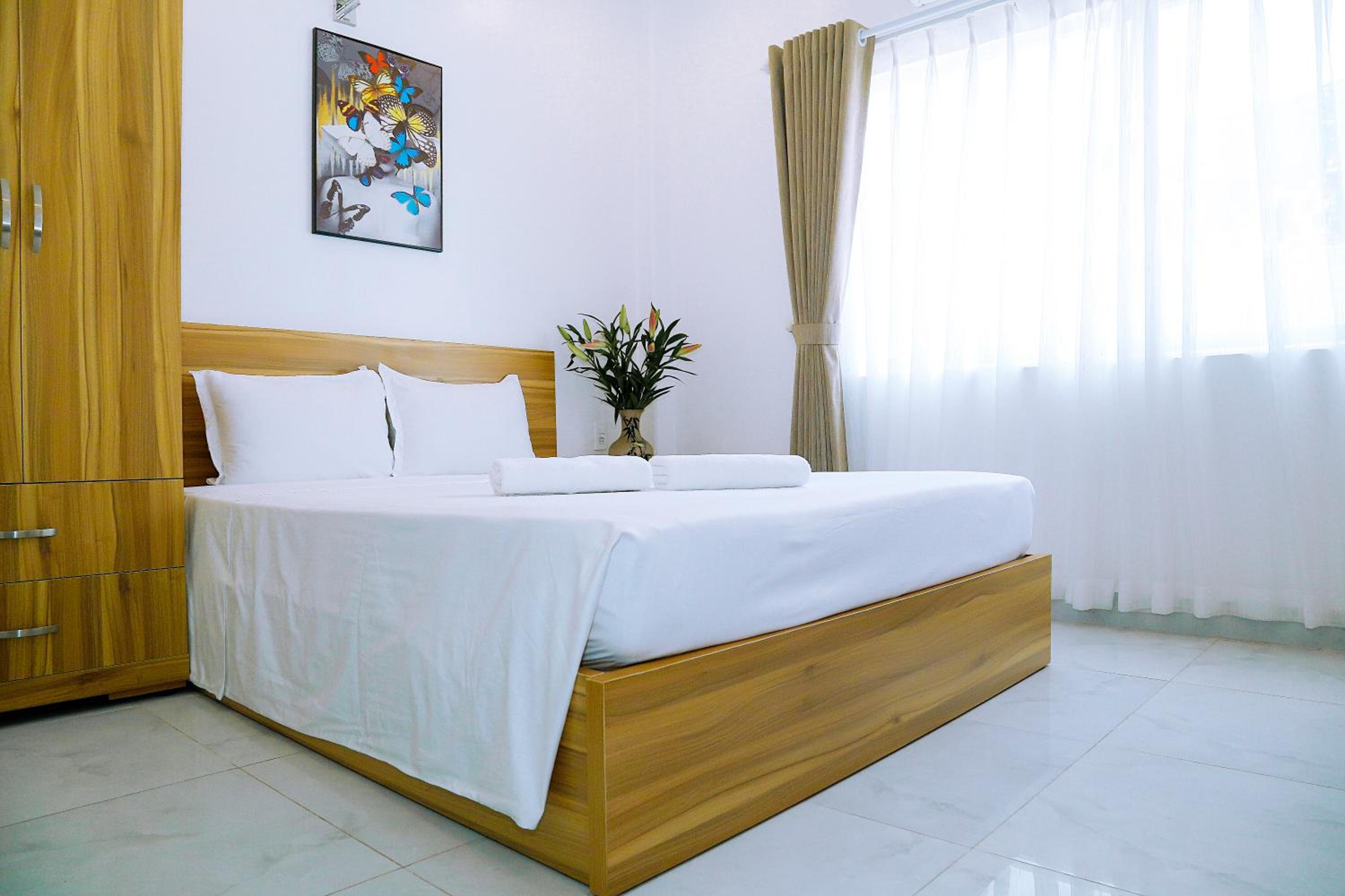 Louis Hotel - Bui Vien Walking Street