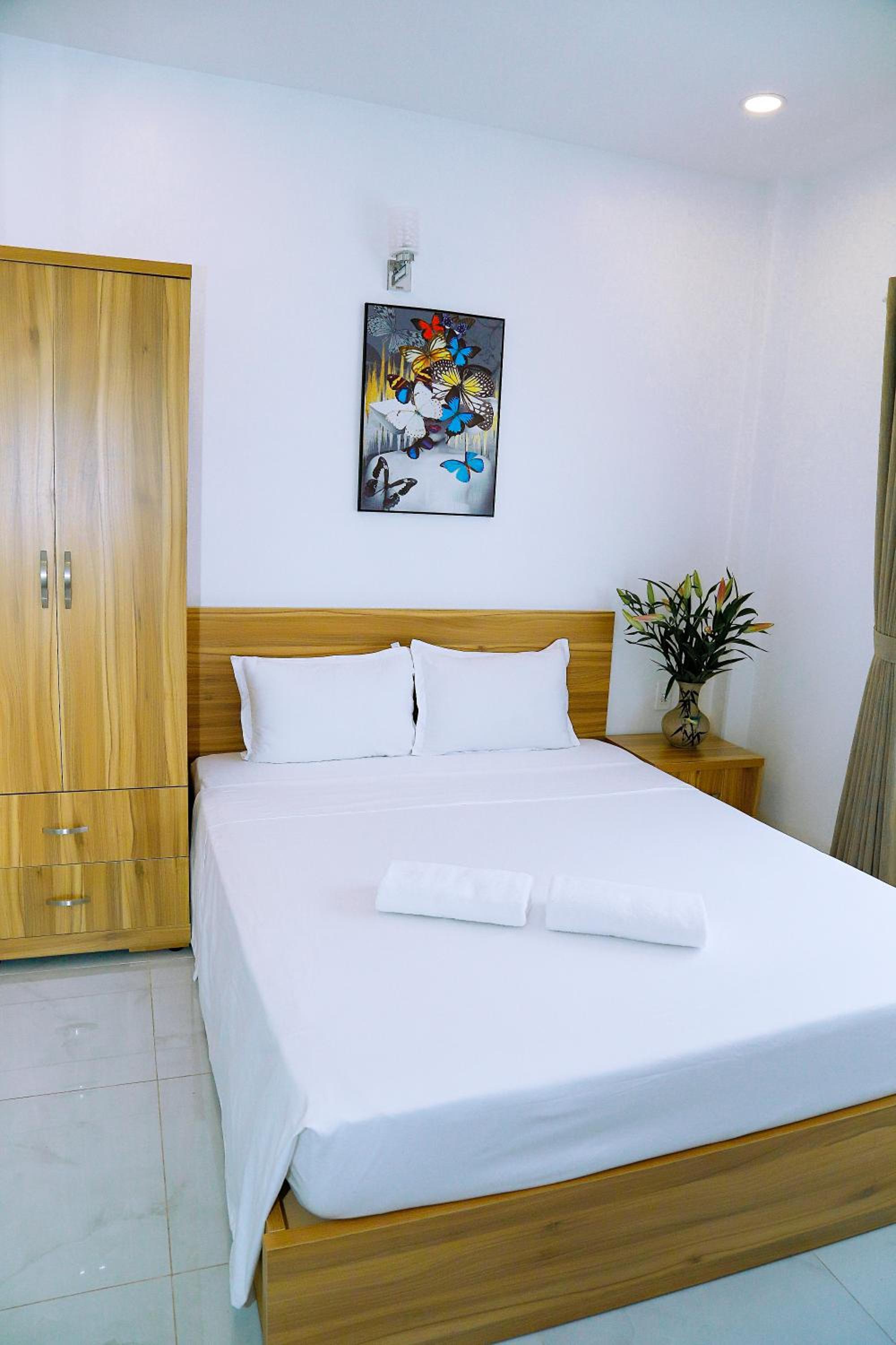 Louis Hotel - Bui Vien Walking Street